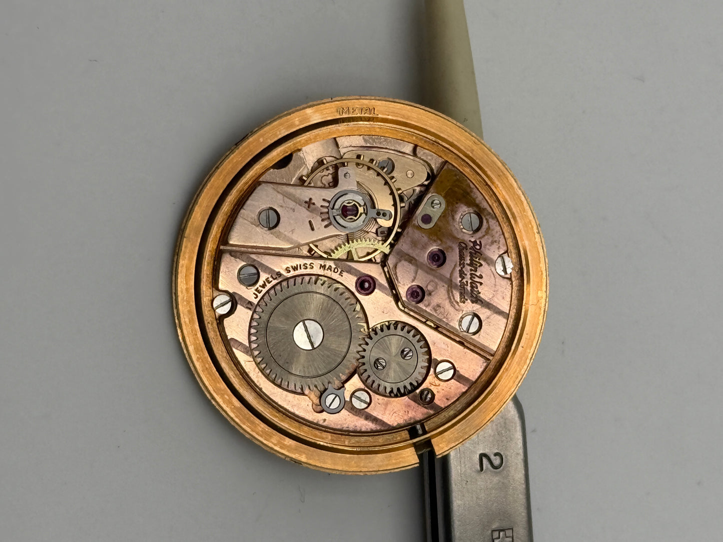 philip watch la chaux de fonds peseux 330 movement movimento