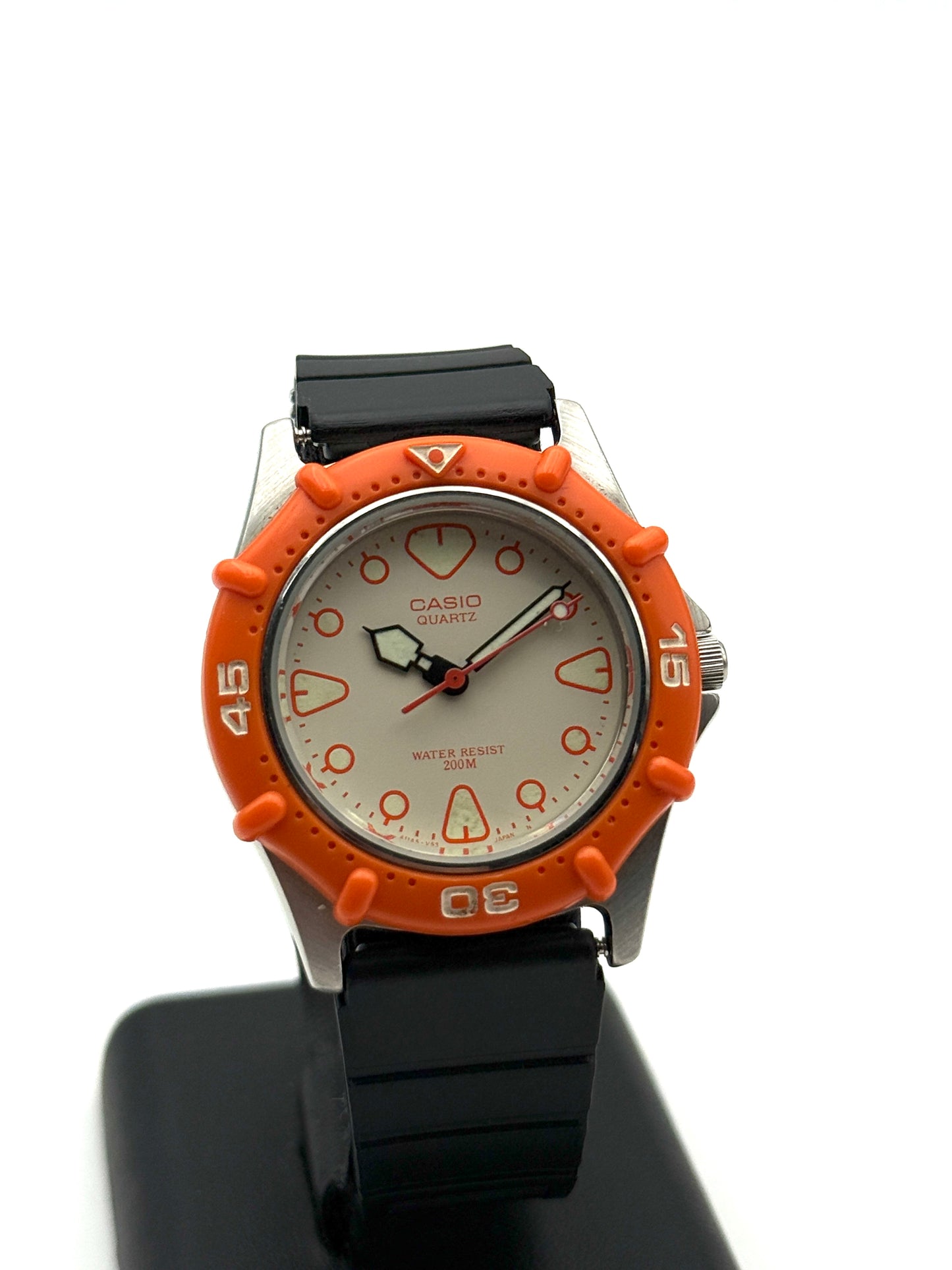 casio orange diver vintage japan 391 md-719 37mm