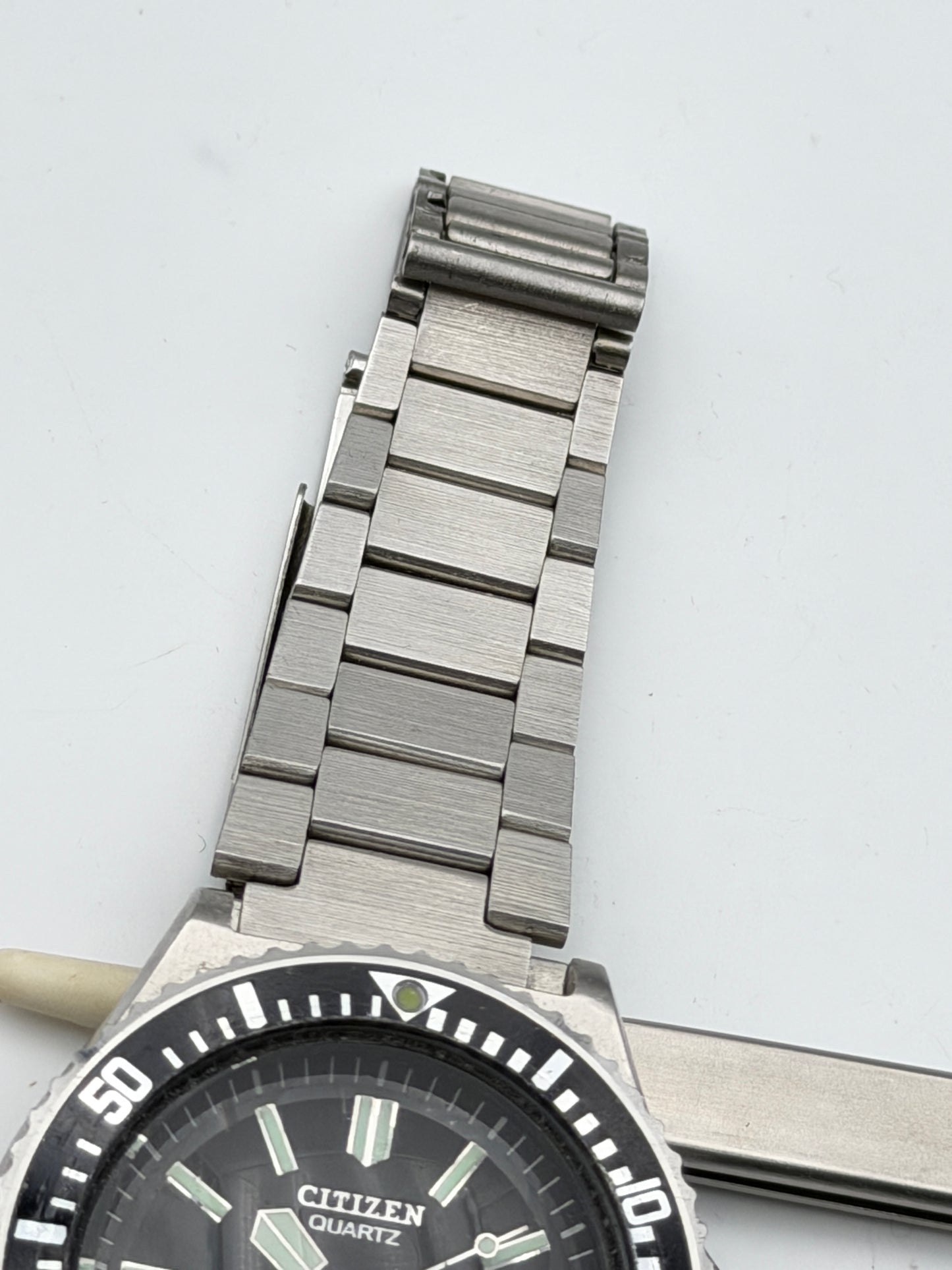 citizen cryston cq 150m 44-0019 44mm diver military watch vintage