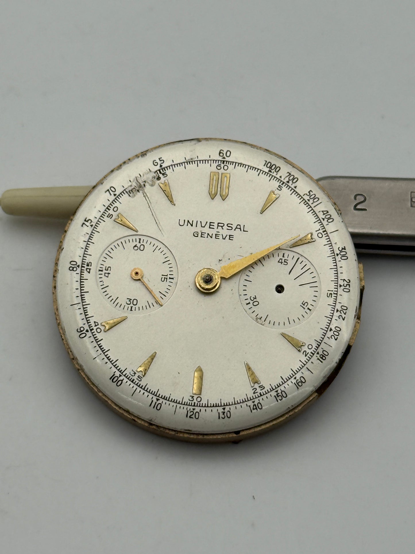 universal geneve 285 chronograph movement movimento