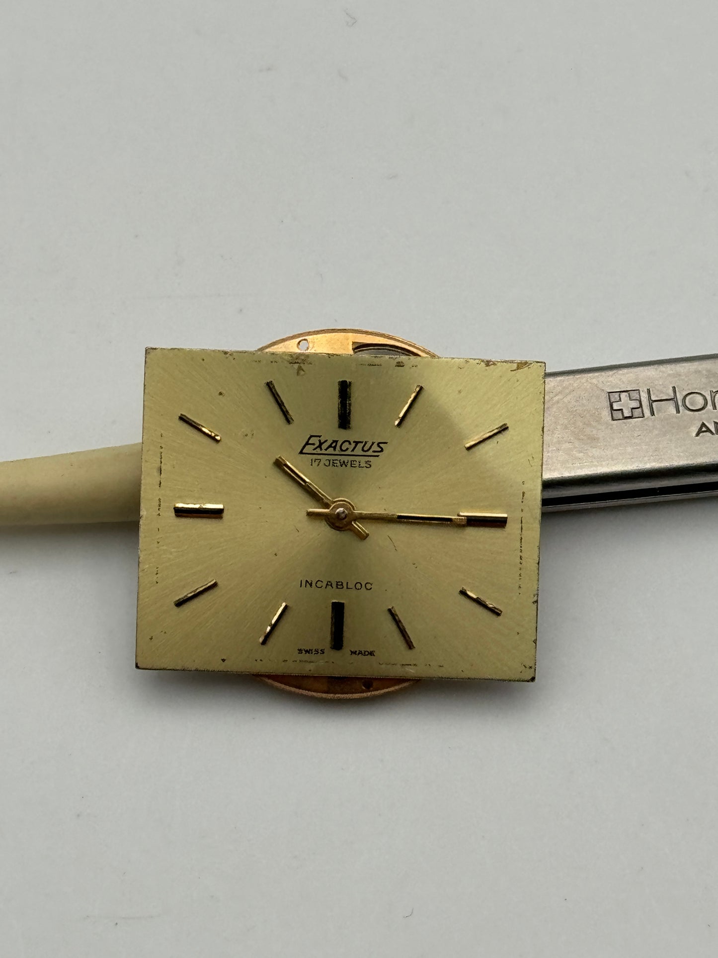 Exactus Peseux 7040 movement movimento