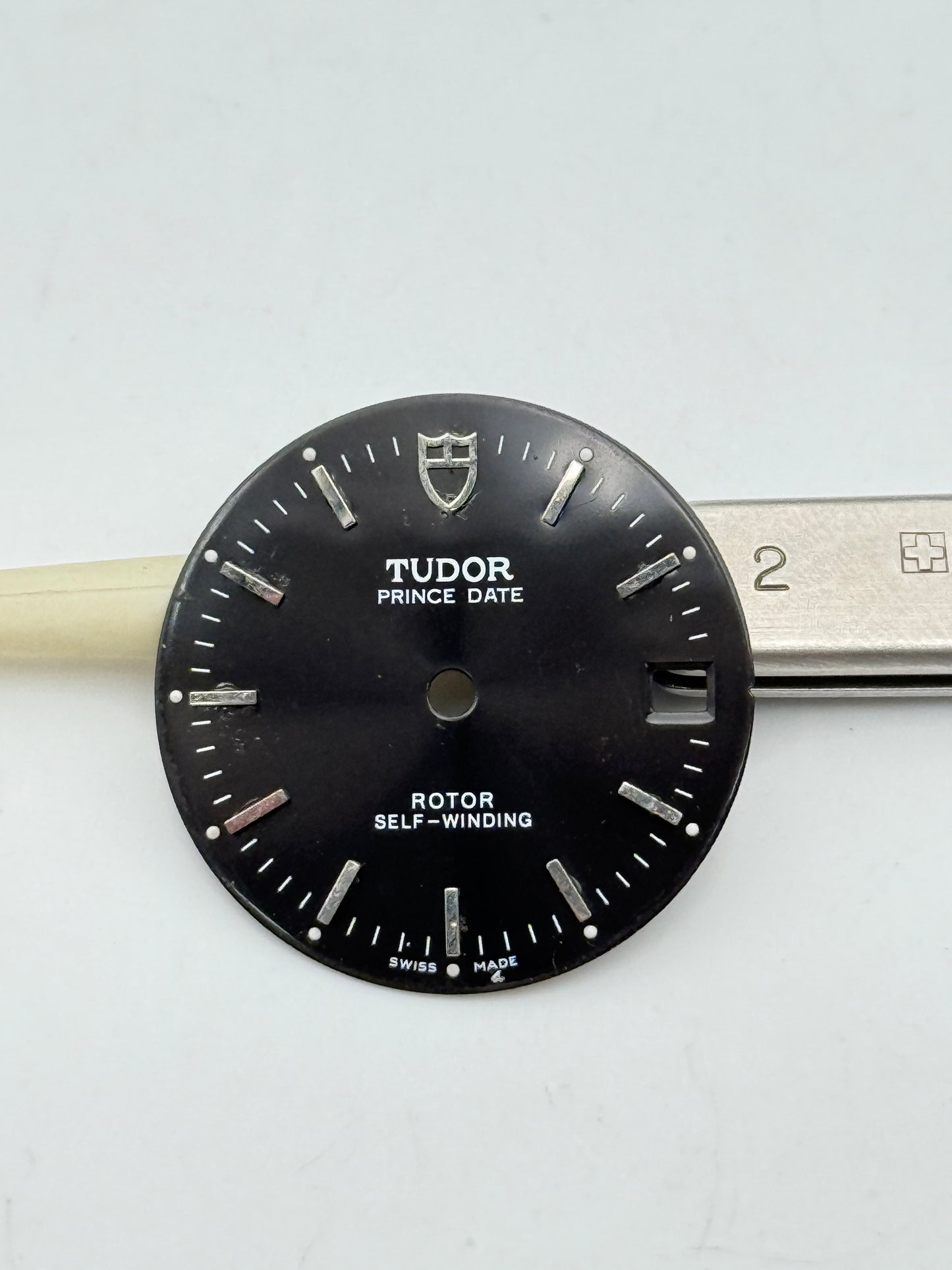 tudor prince date rotor 27mm eta 2824-2 dial quadrante black