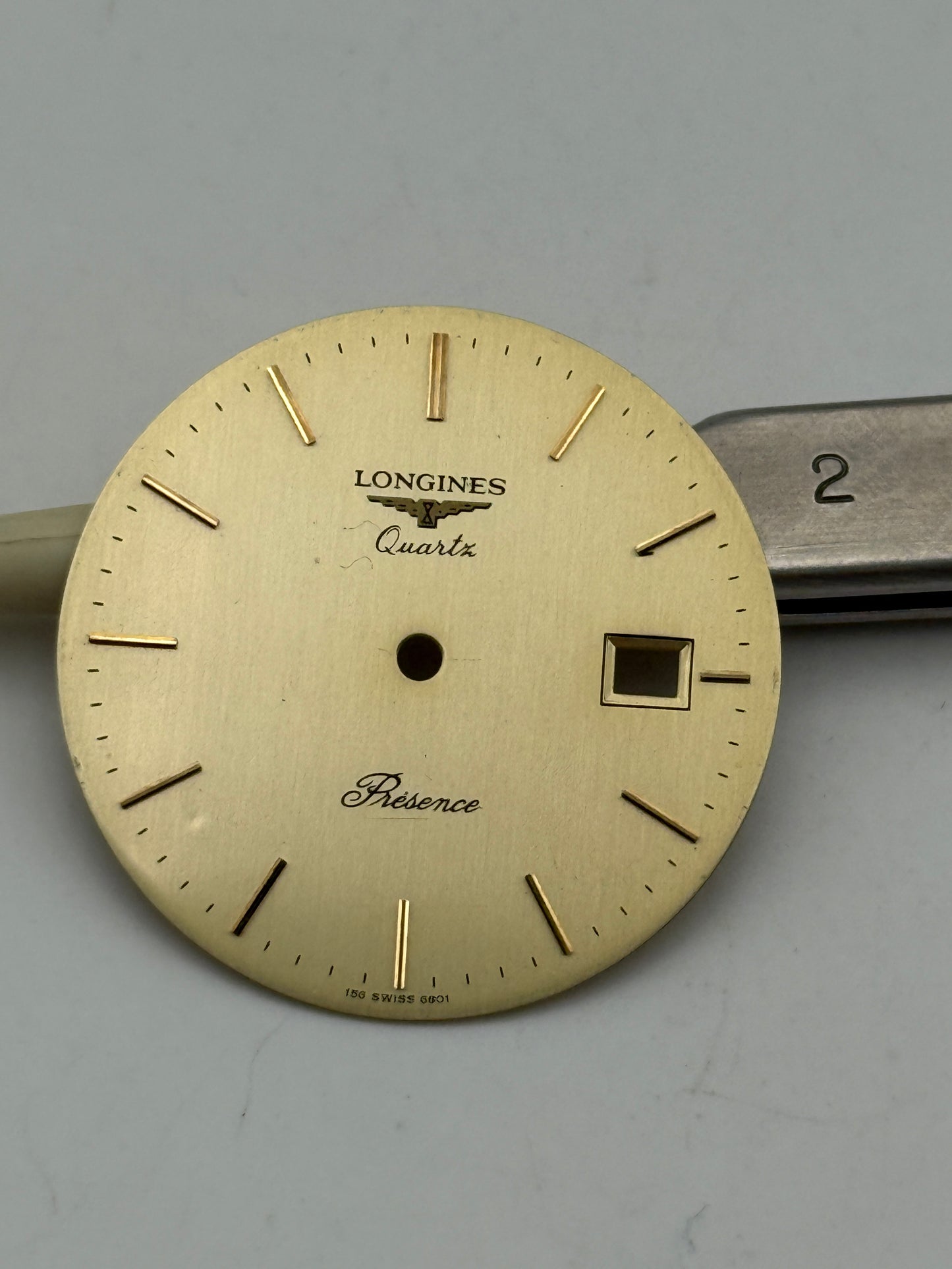longine presence champagne 29mm dial quadrante