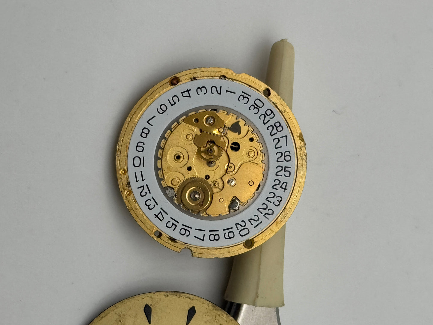 Omega constellation eta 255.411 movement movimento