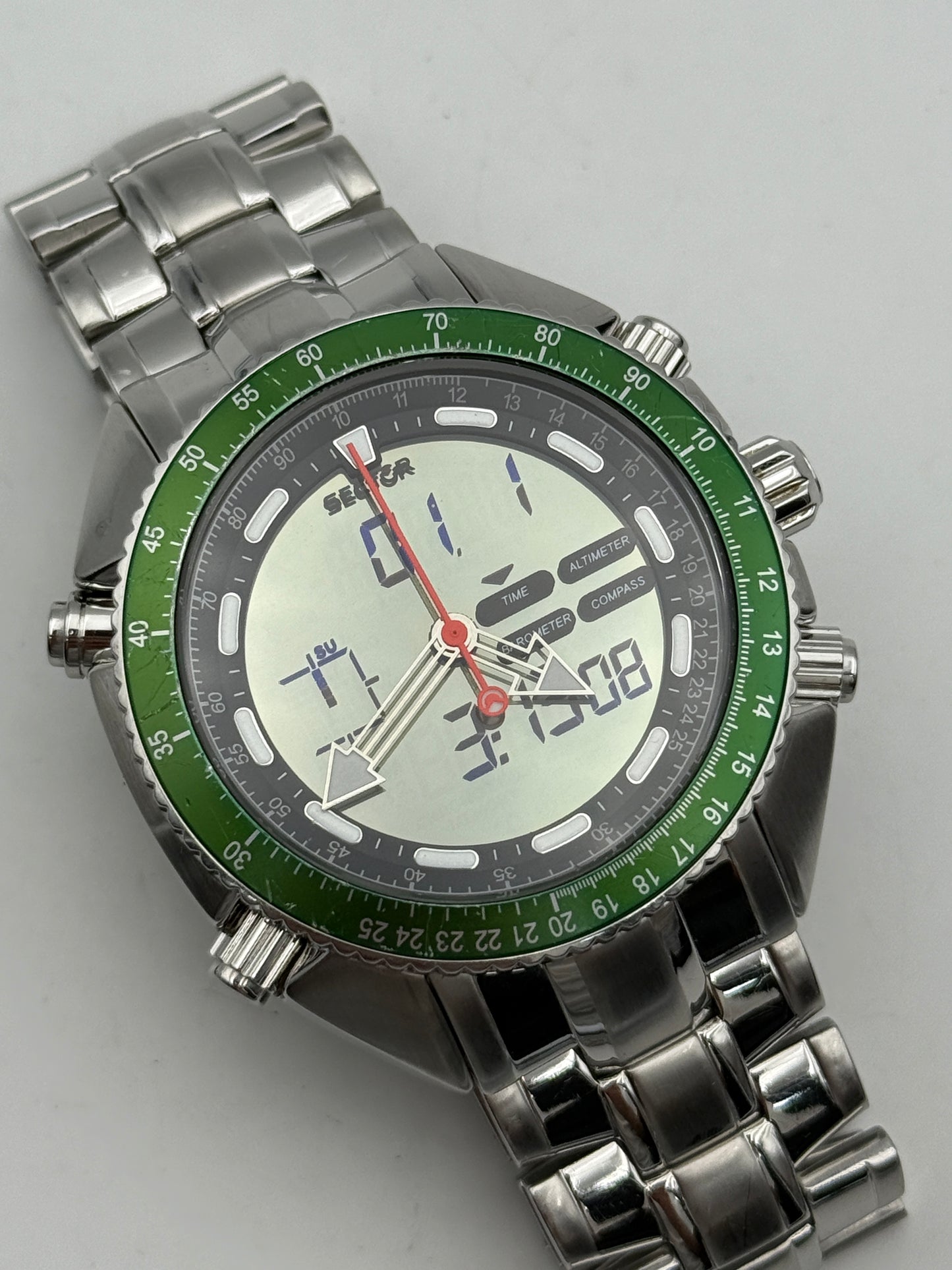 Sector mountain master 3253908015-41343 47mm