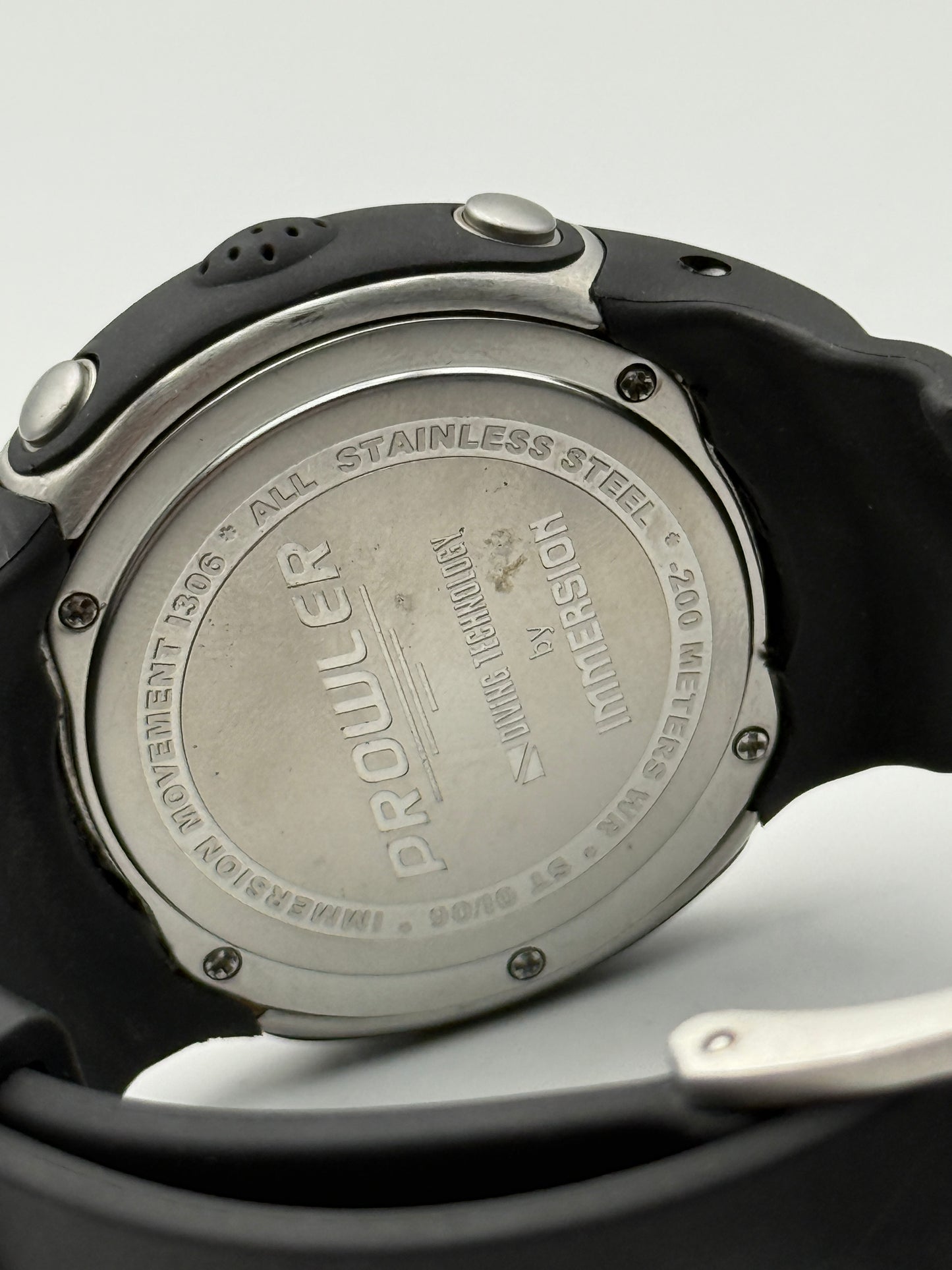 immersion prowler diver watch professional 200mt diving technology