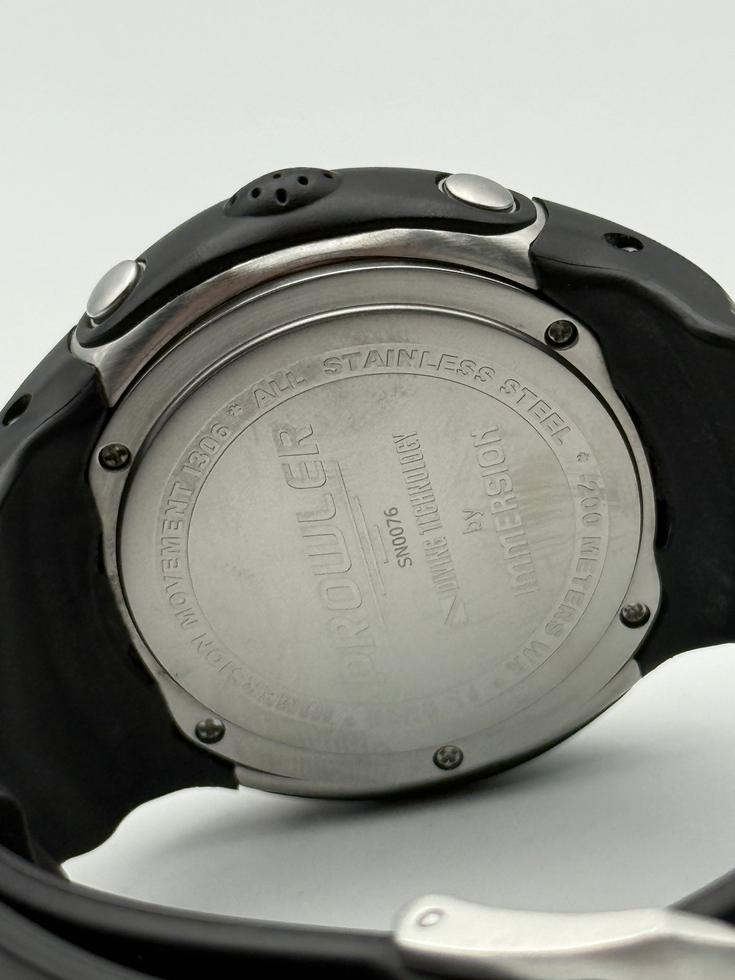 immersion prowler diver watch professional 200mt diving technology