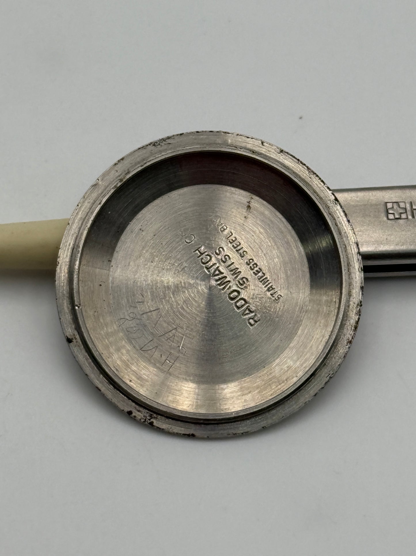 Rado water sealed fondello caseback 30.8-27.8mm a vite to screw