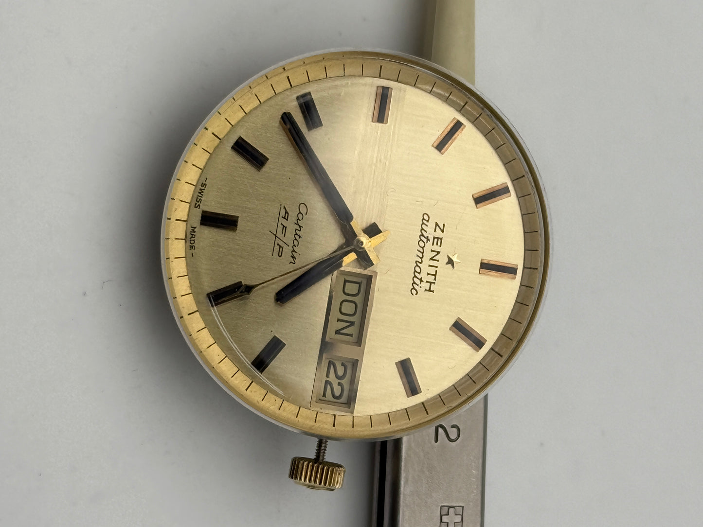 zenith afp captain 405 automatic movement movimento