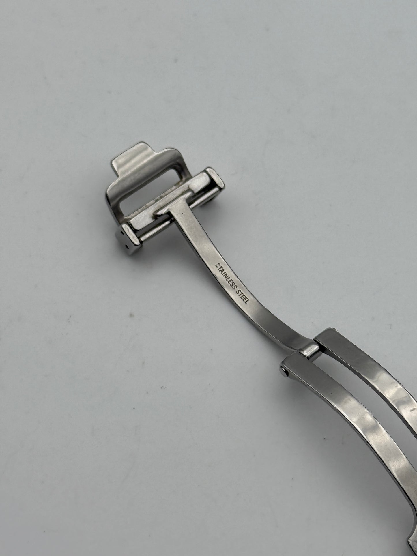 baume e mercier deployante 16mm