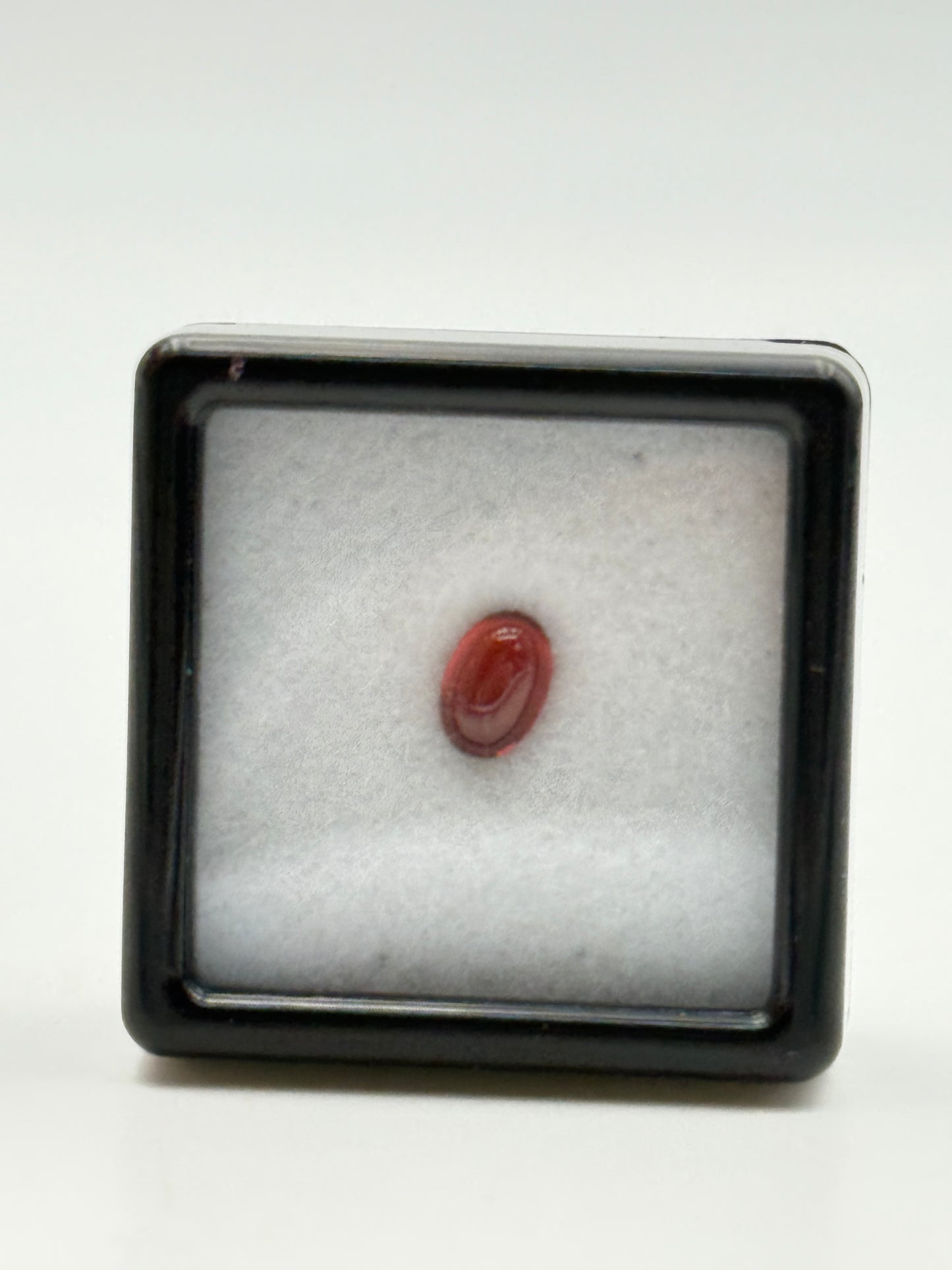 quarzo rosso cabouchon 0.72ct natural naturale