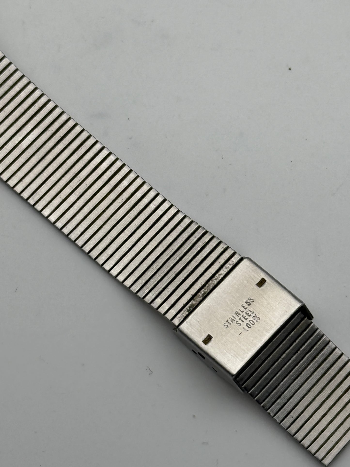 citizen quartz vintage cq 48-0258 26x36mm