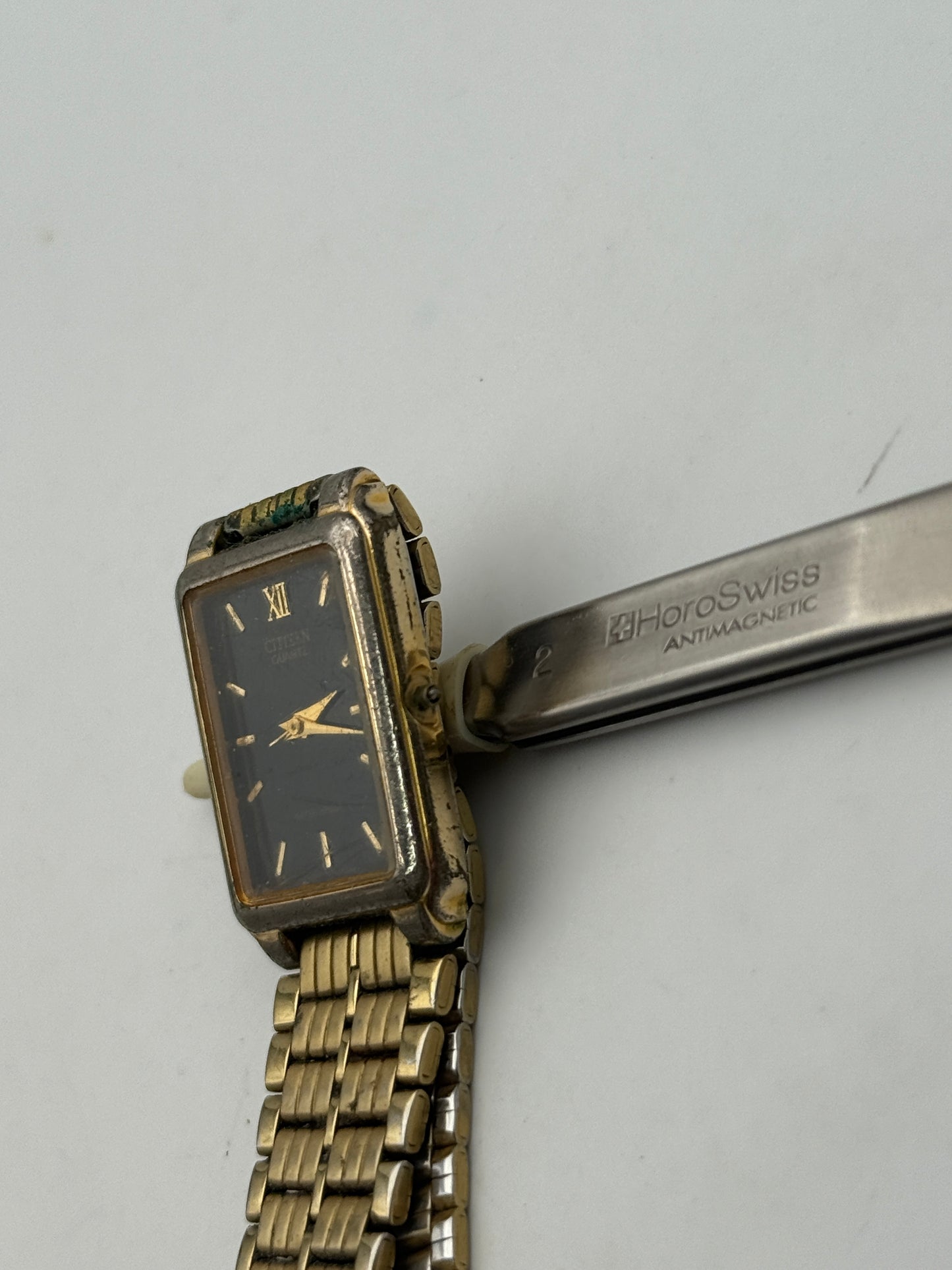citizen quartz 1030 24x33mm