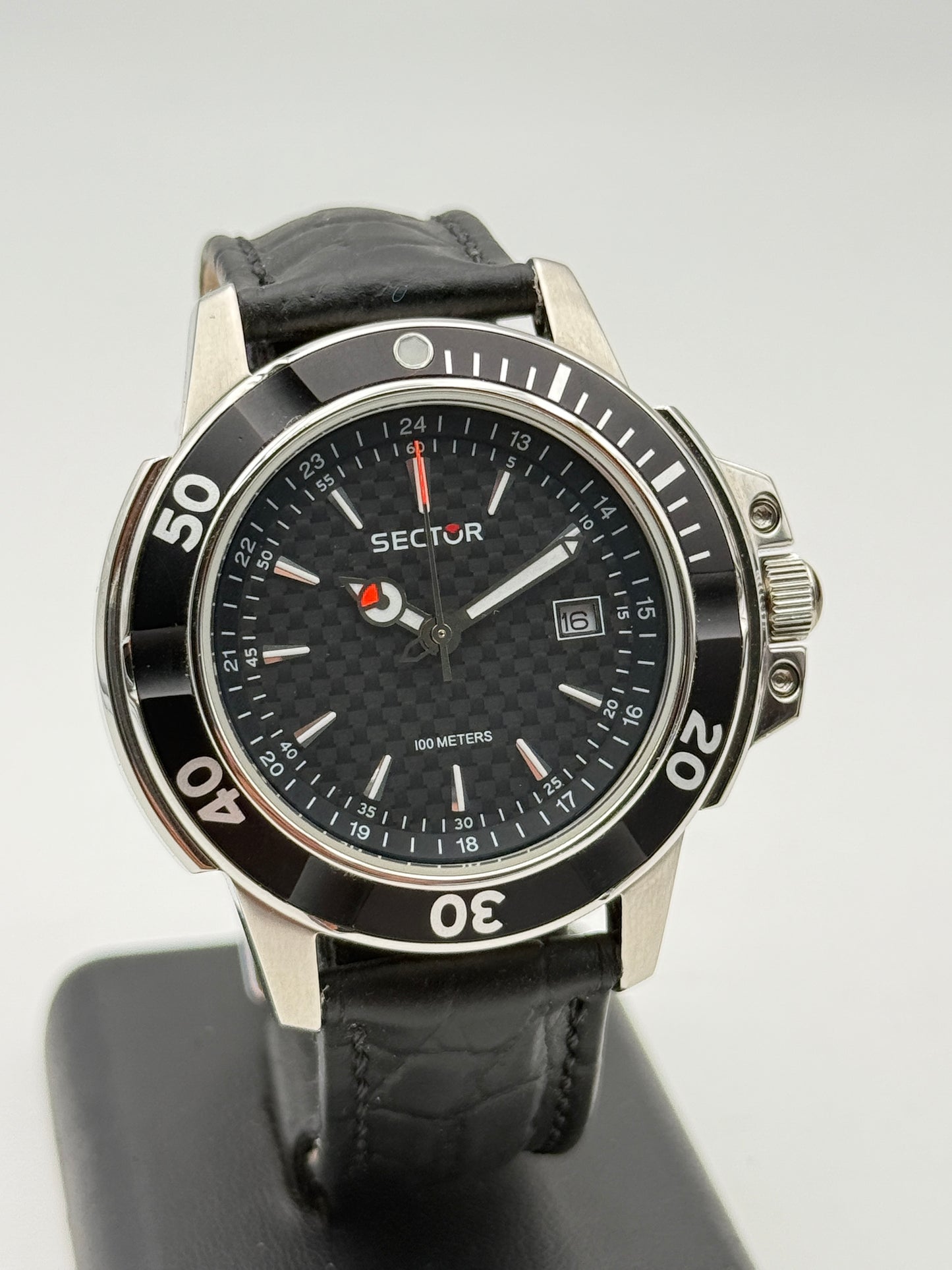 Sector 100 meters 240 3251240125-61764 43mm quartz