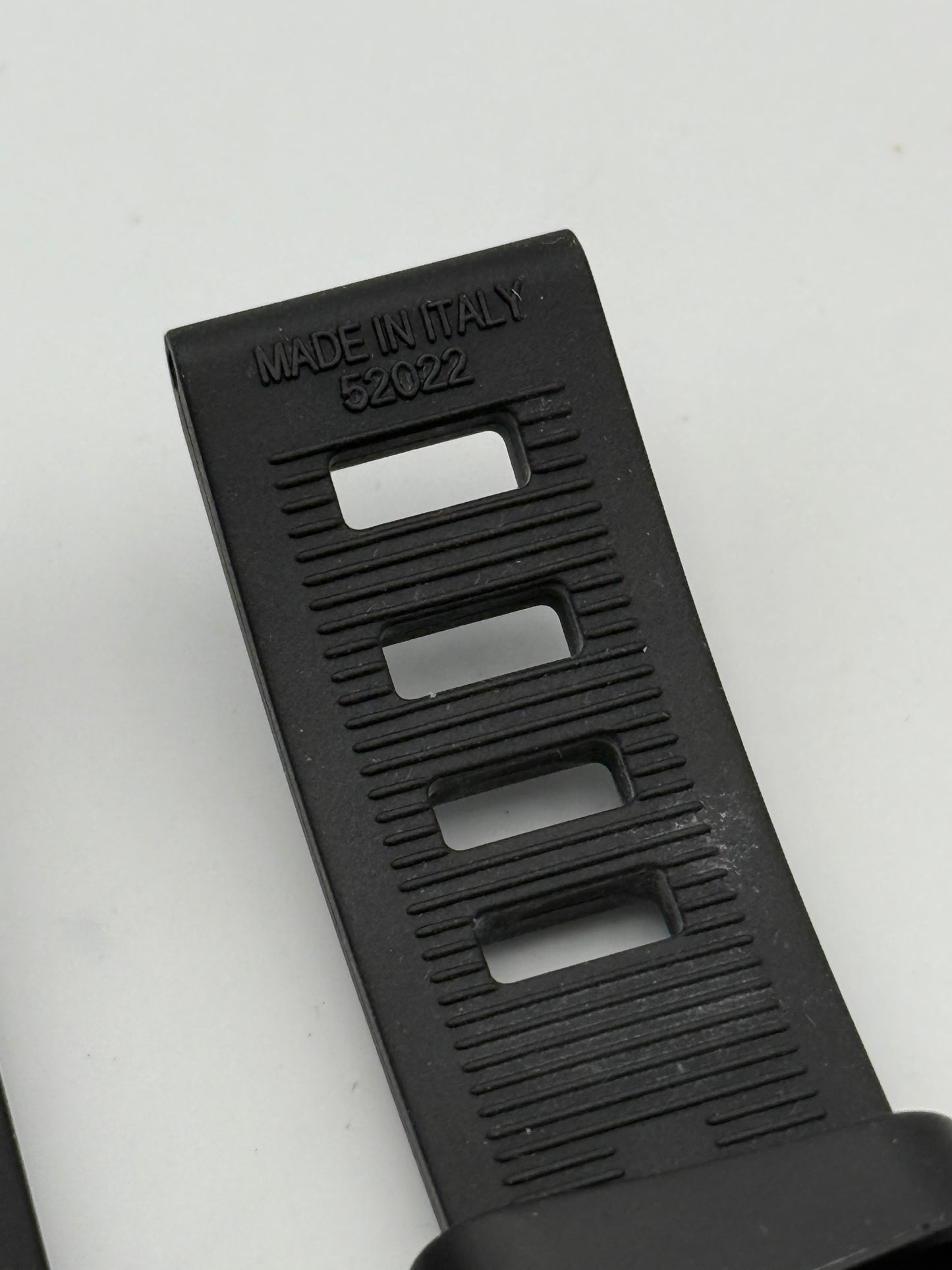isofrane rubber strap cinturino black 22mm