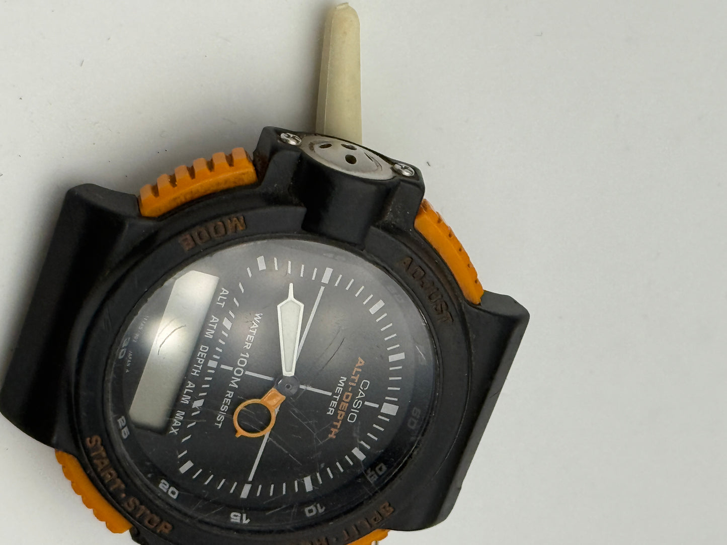 casio alti-depht meter arw-320 44mm vintage