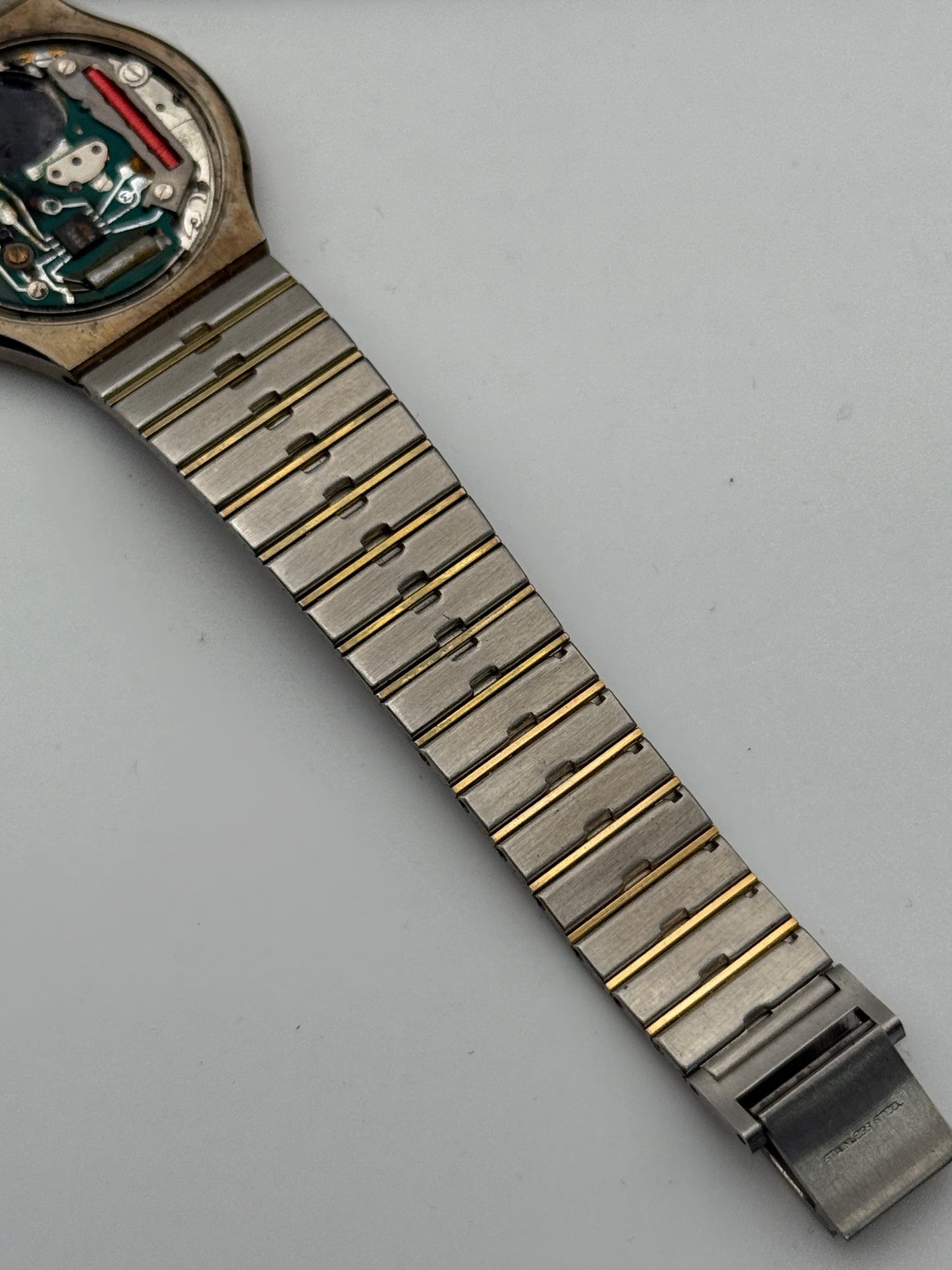 mondia quartz mistral 30mm watch vintage