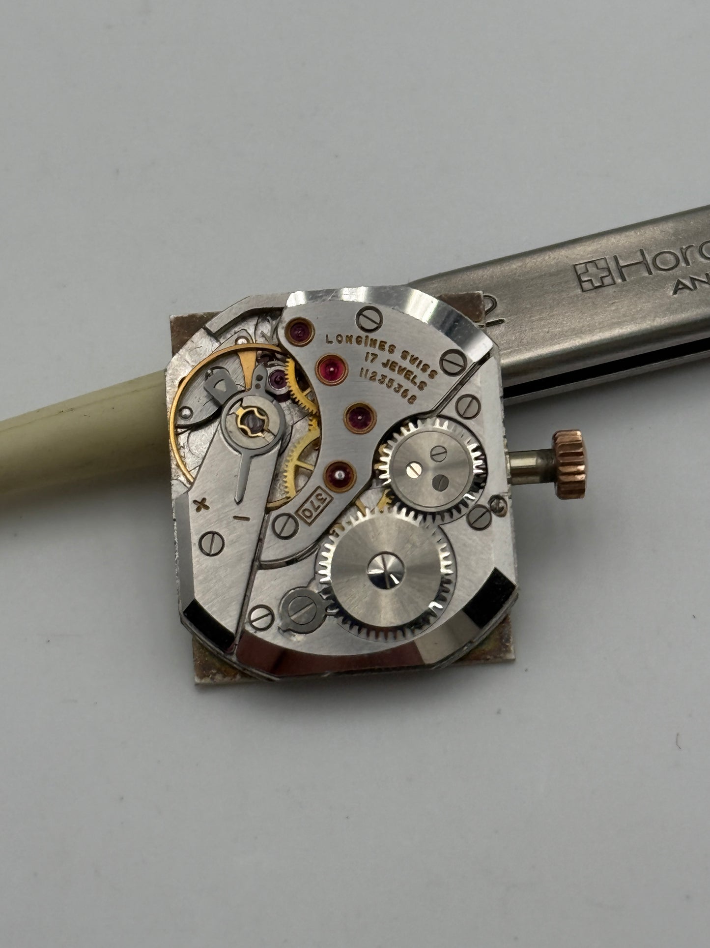 Longines 370 movement movimento