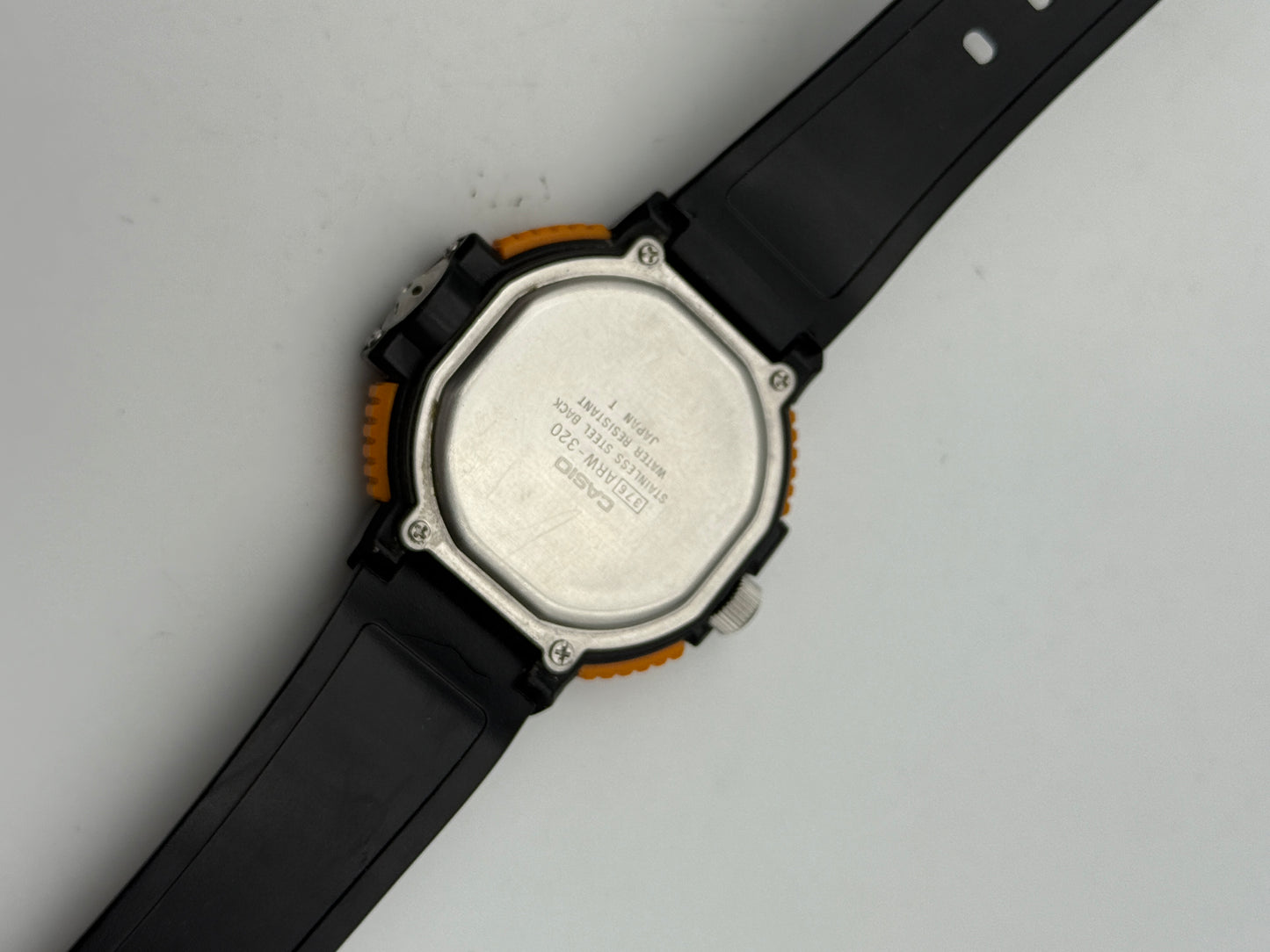 casio 376 arw-320 43mm