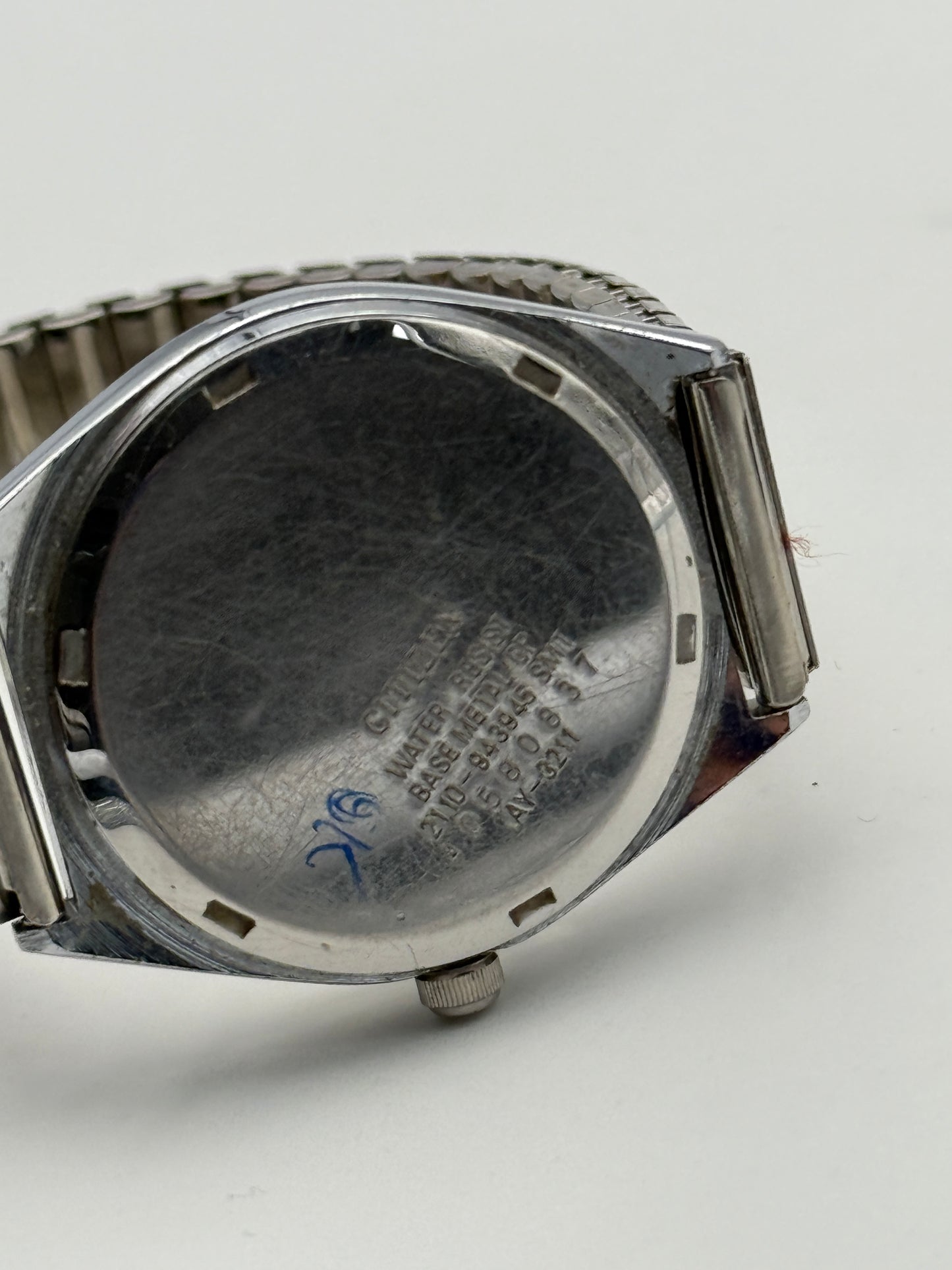 citizen quartz seven 2110-843945 32mm