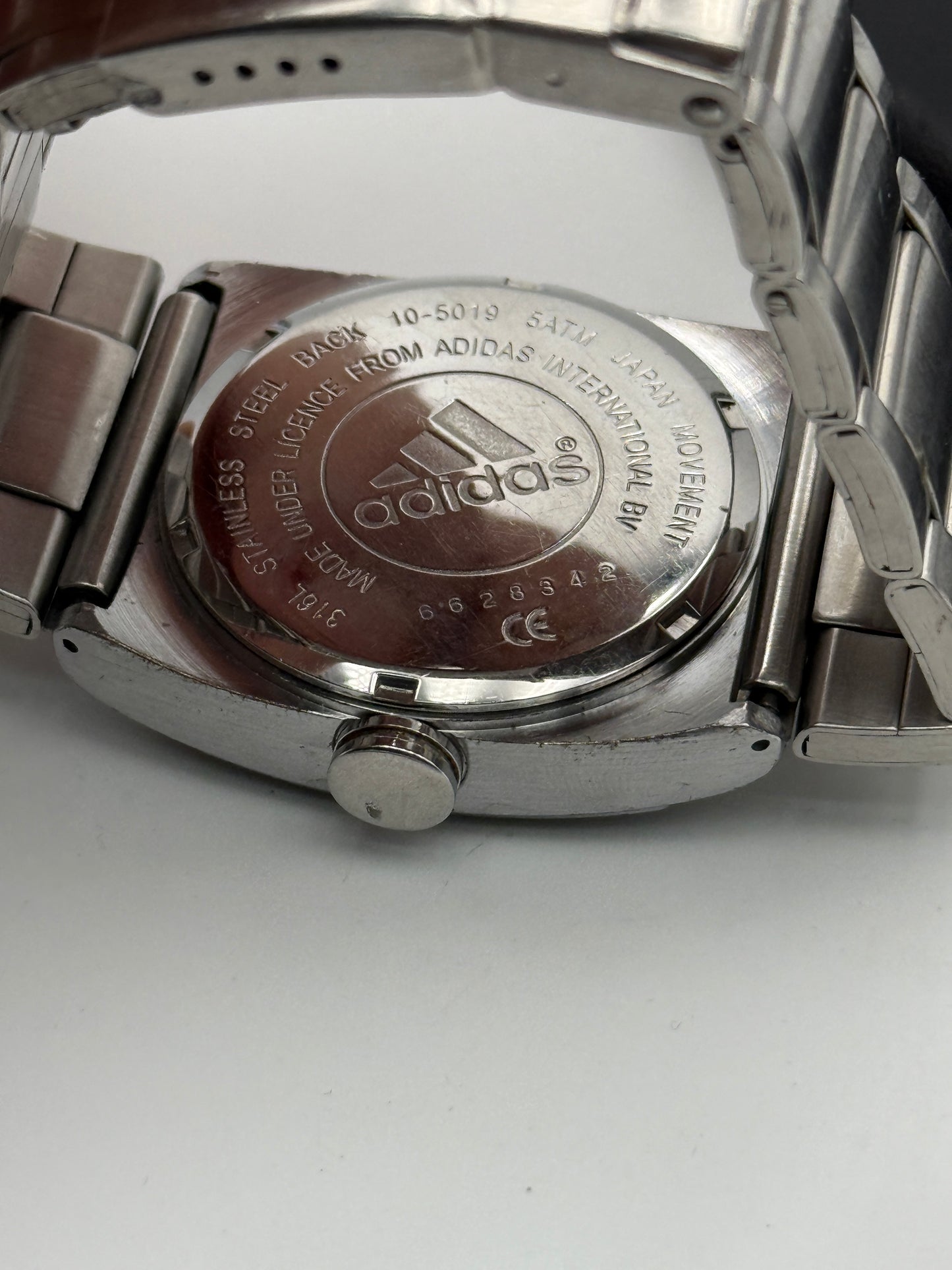 Adidas 5atm 10-5019 37mm