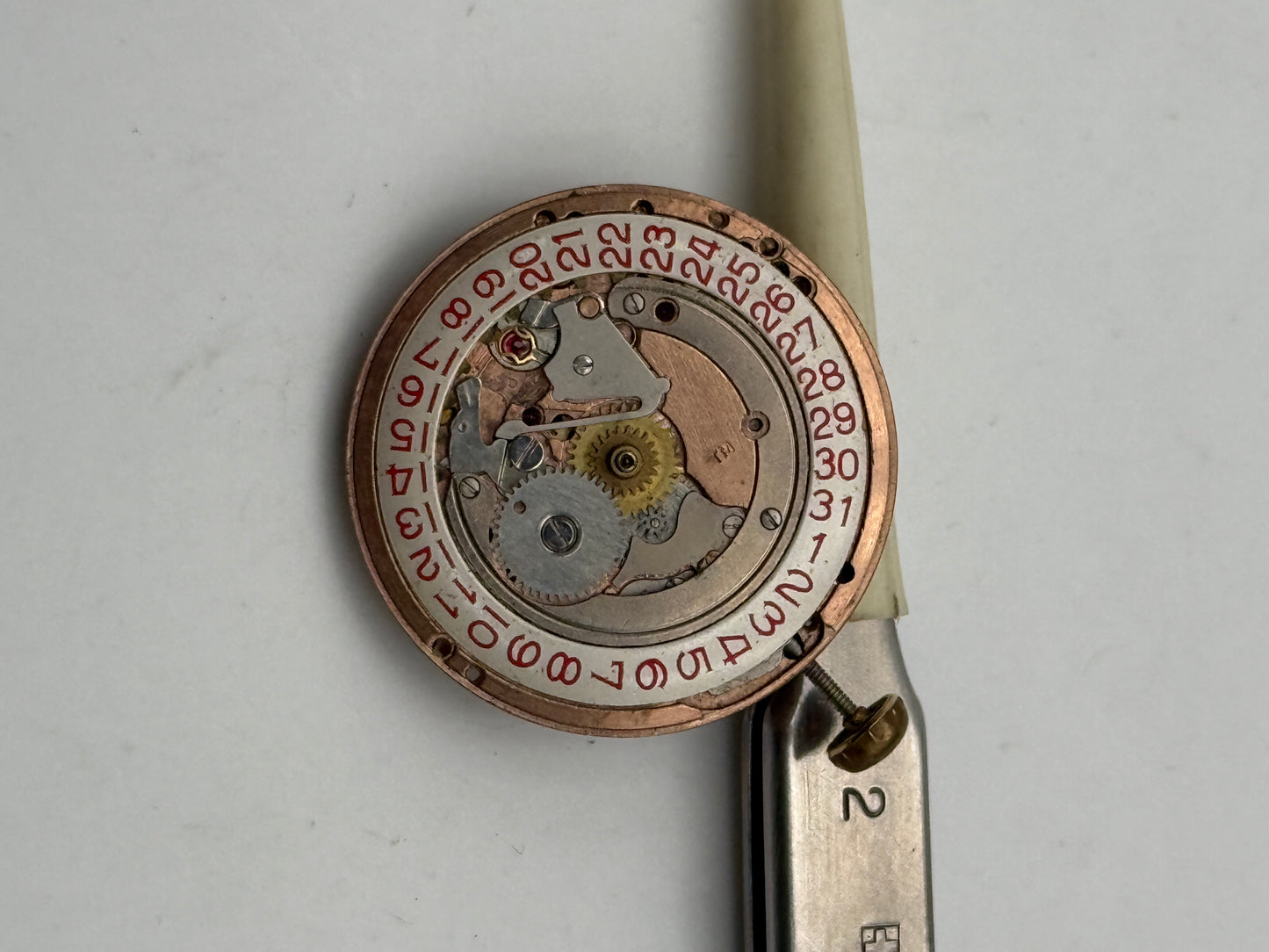 as 1700-01 automatic movement movimento