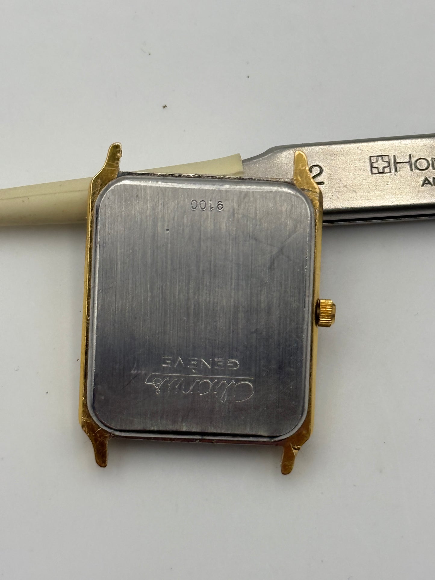 Altanus swiss 9100 25x34mm eta movement
