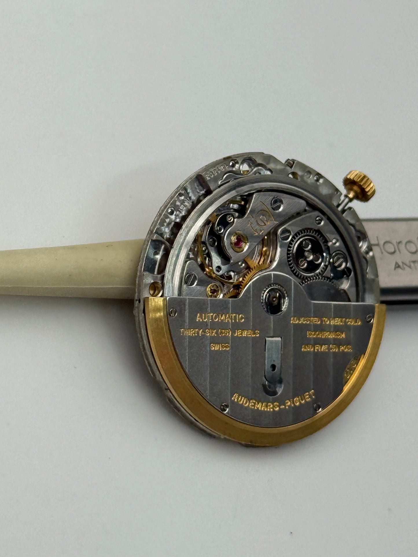audemars piguet royal oak k2121 movement movimento automatic 21kt