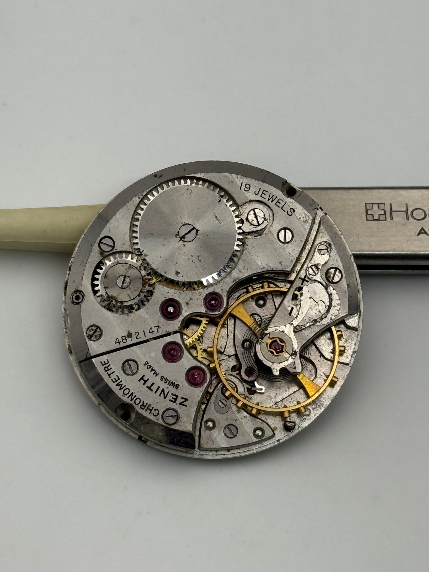 zenith 135 chronometer movement movimento