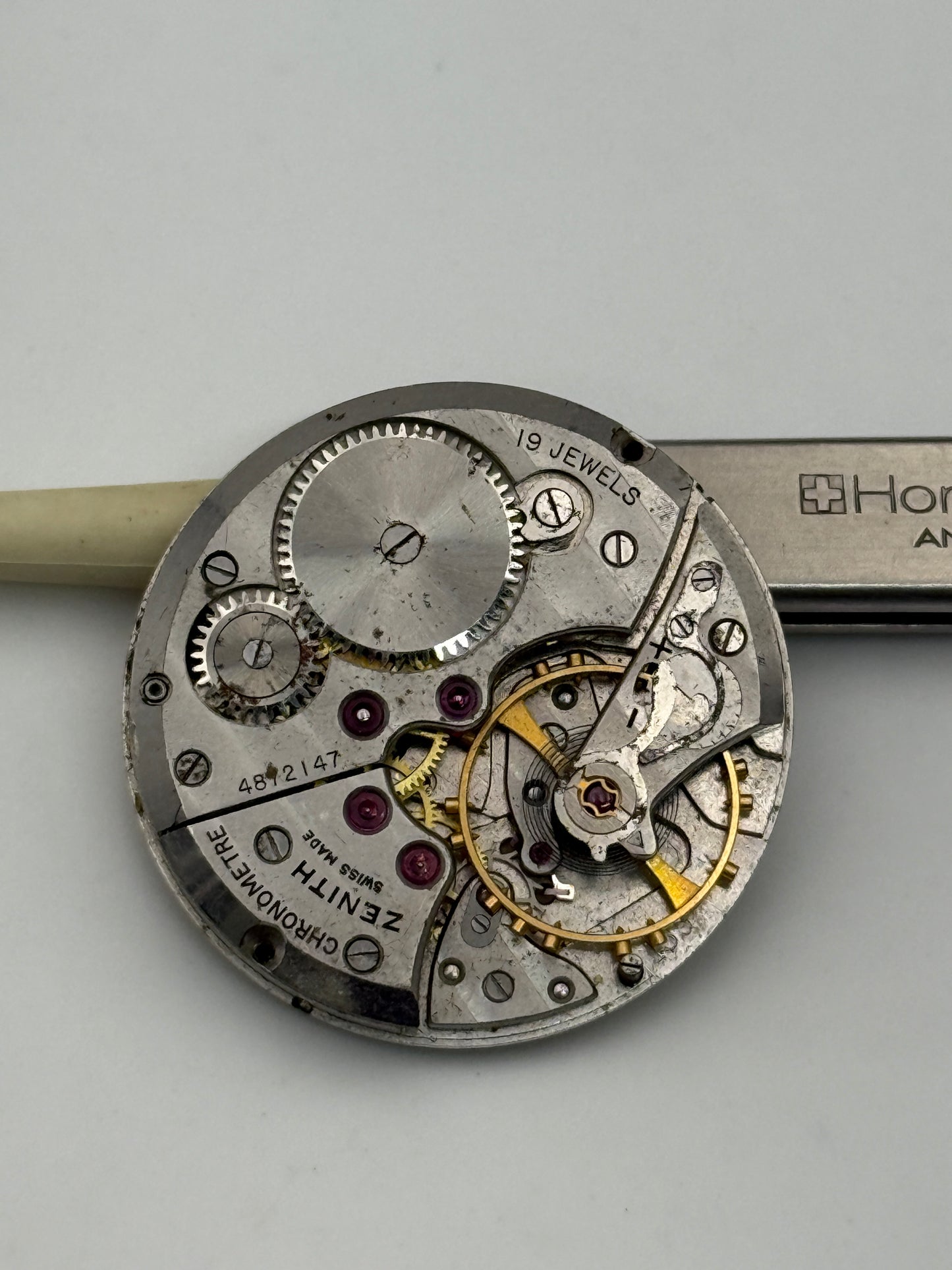 zenith 135 chronometer movement movimento