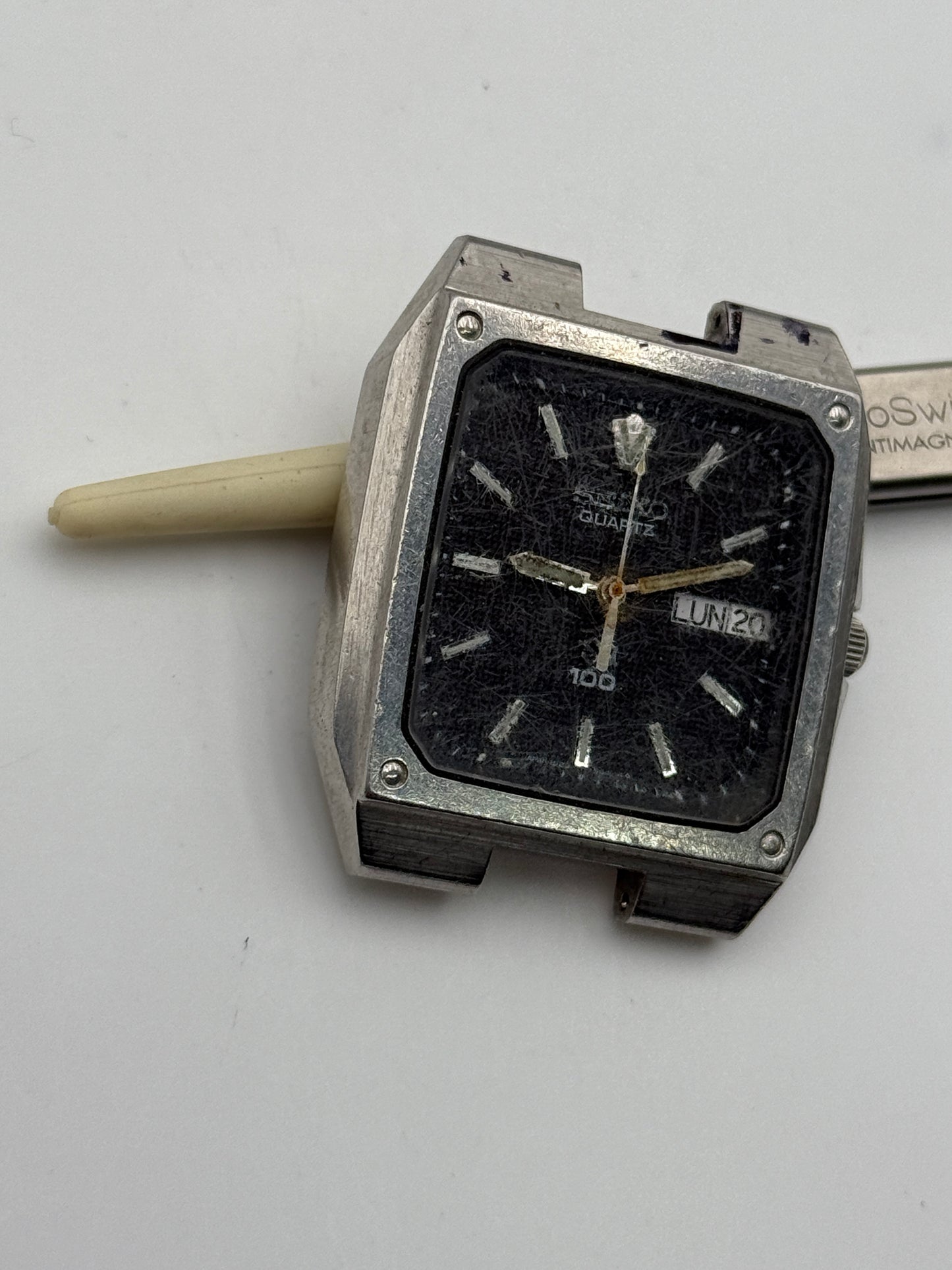 seiko sq 100 8123-504a 35mm