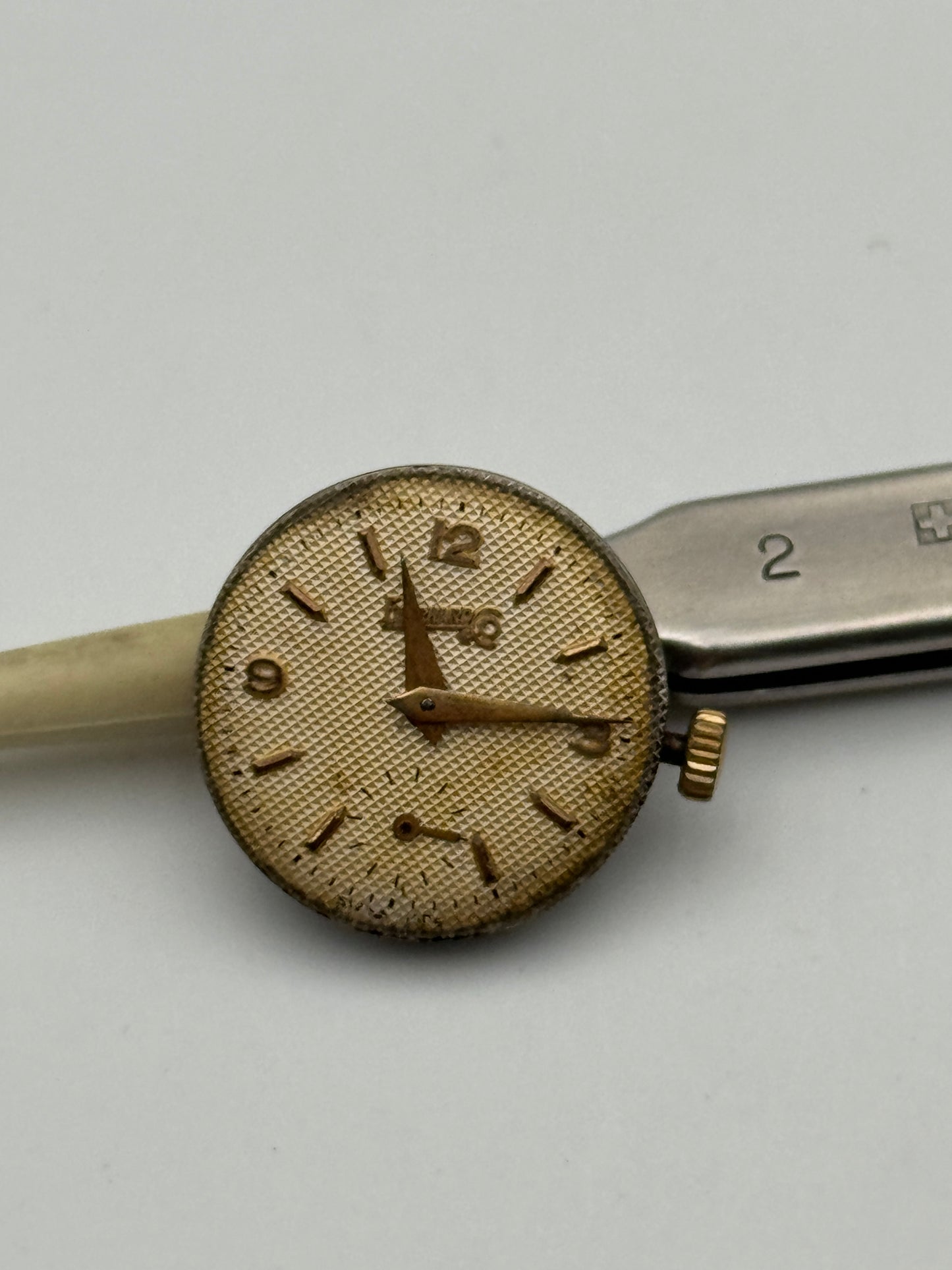 Eberhard & Co. 879