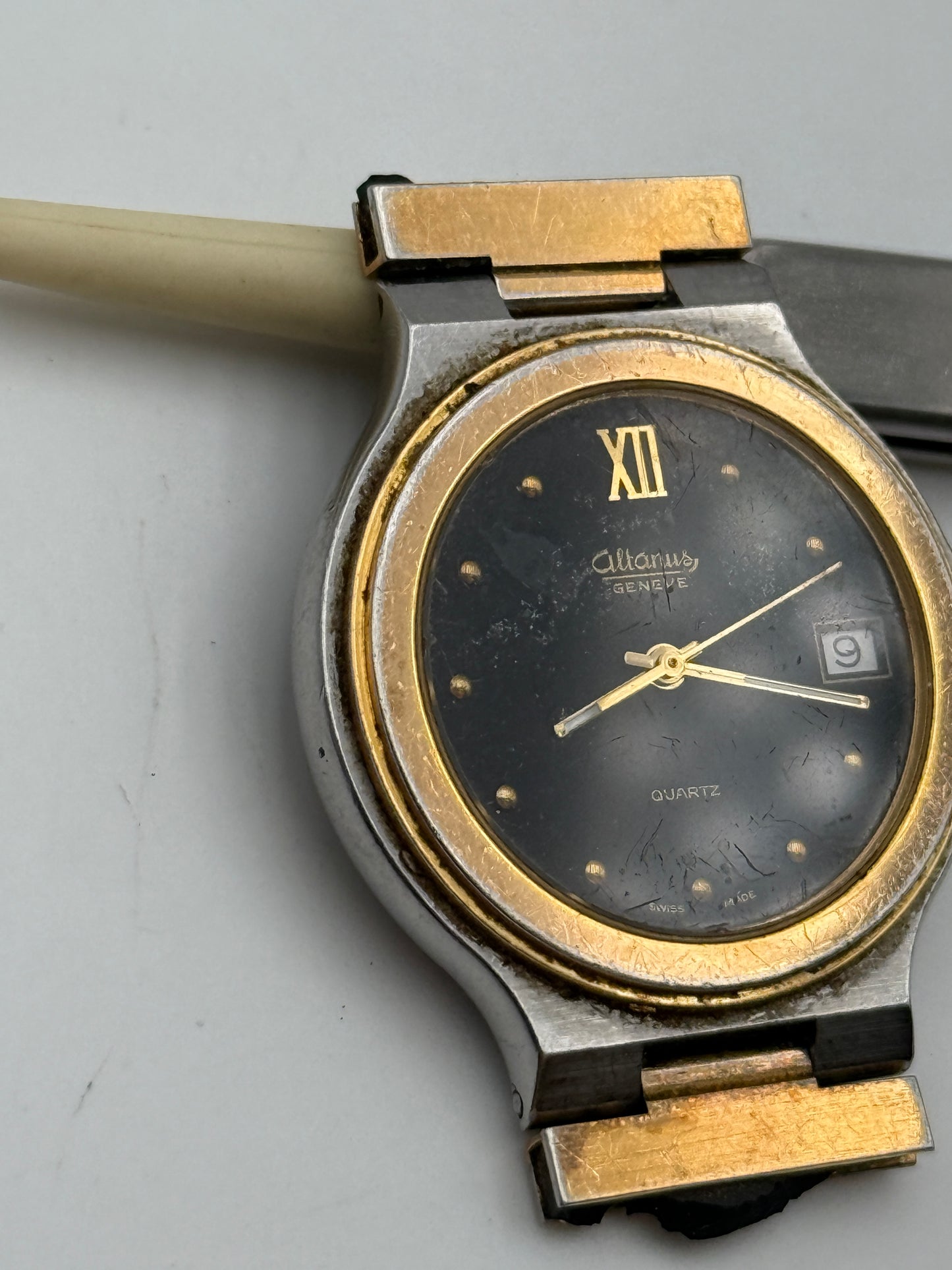 altanus esa 555.411 swiss made movement movimento movement