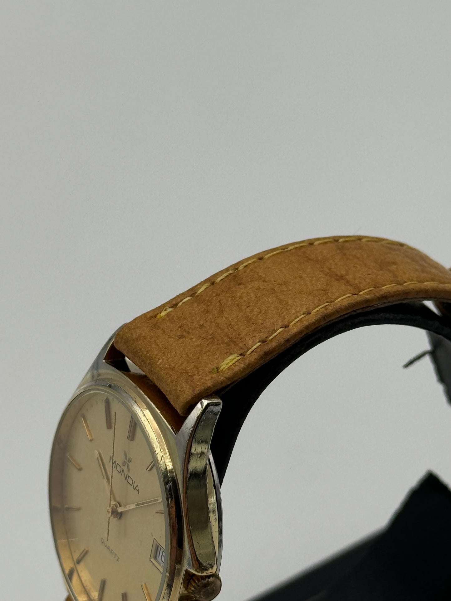 mondia referenza 1.016.0.0.89 swiss made quartz