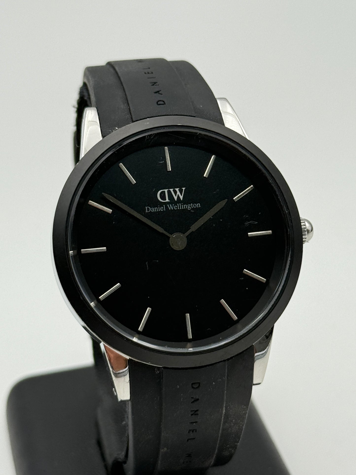 daniel wellington m40csb01 40mm quartz rare