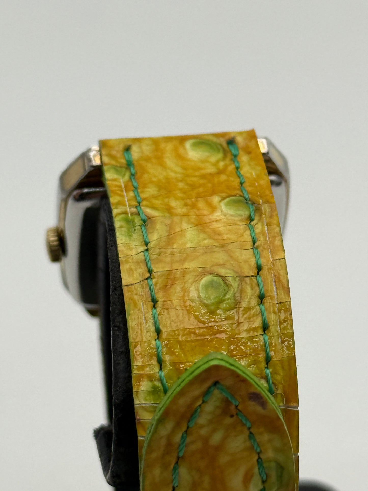 Nupax swiss made 29x35mm vintage manual wind