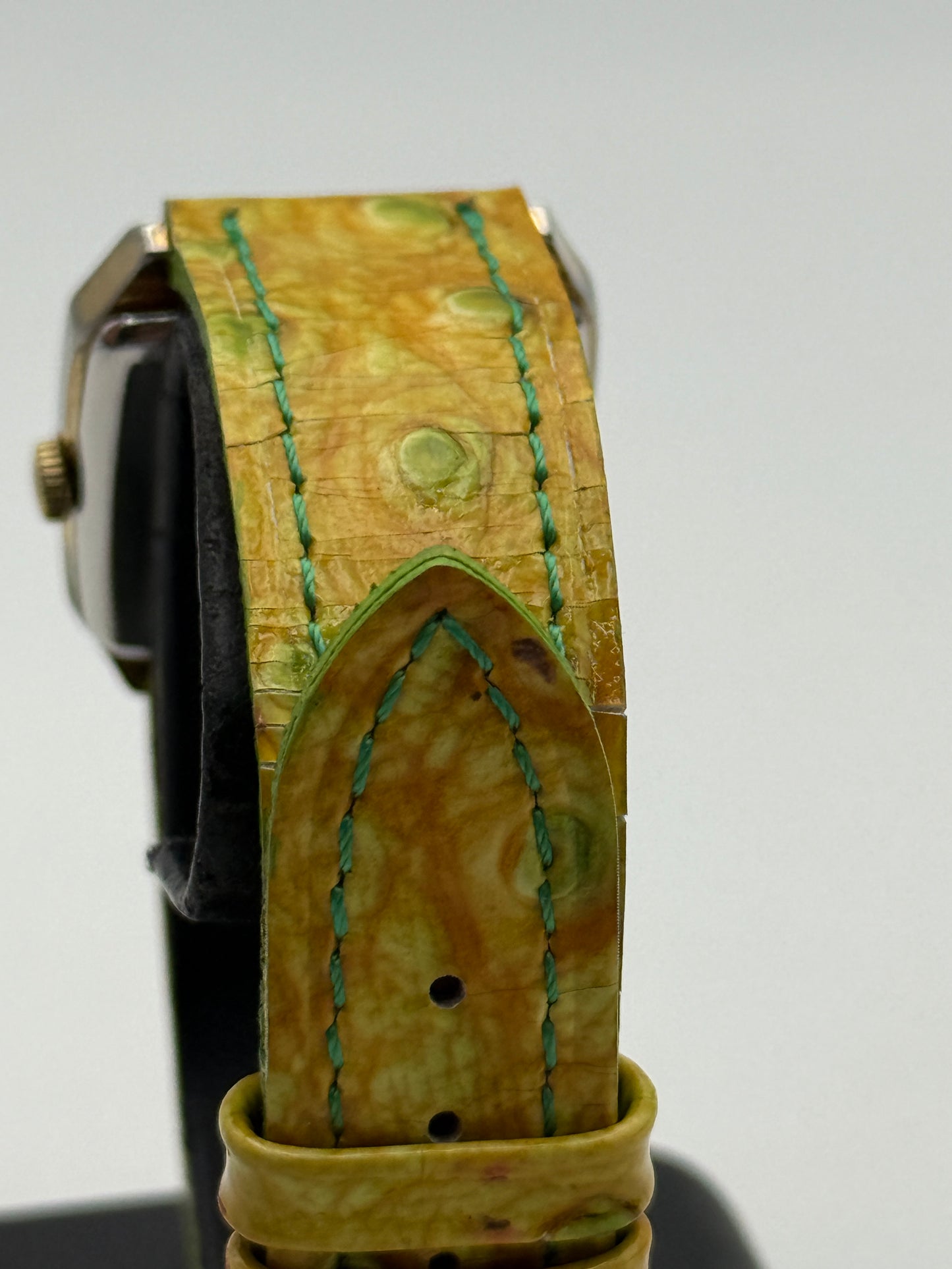 Nupax swiss made 29x35mm vintage manual wind