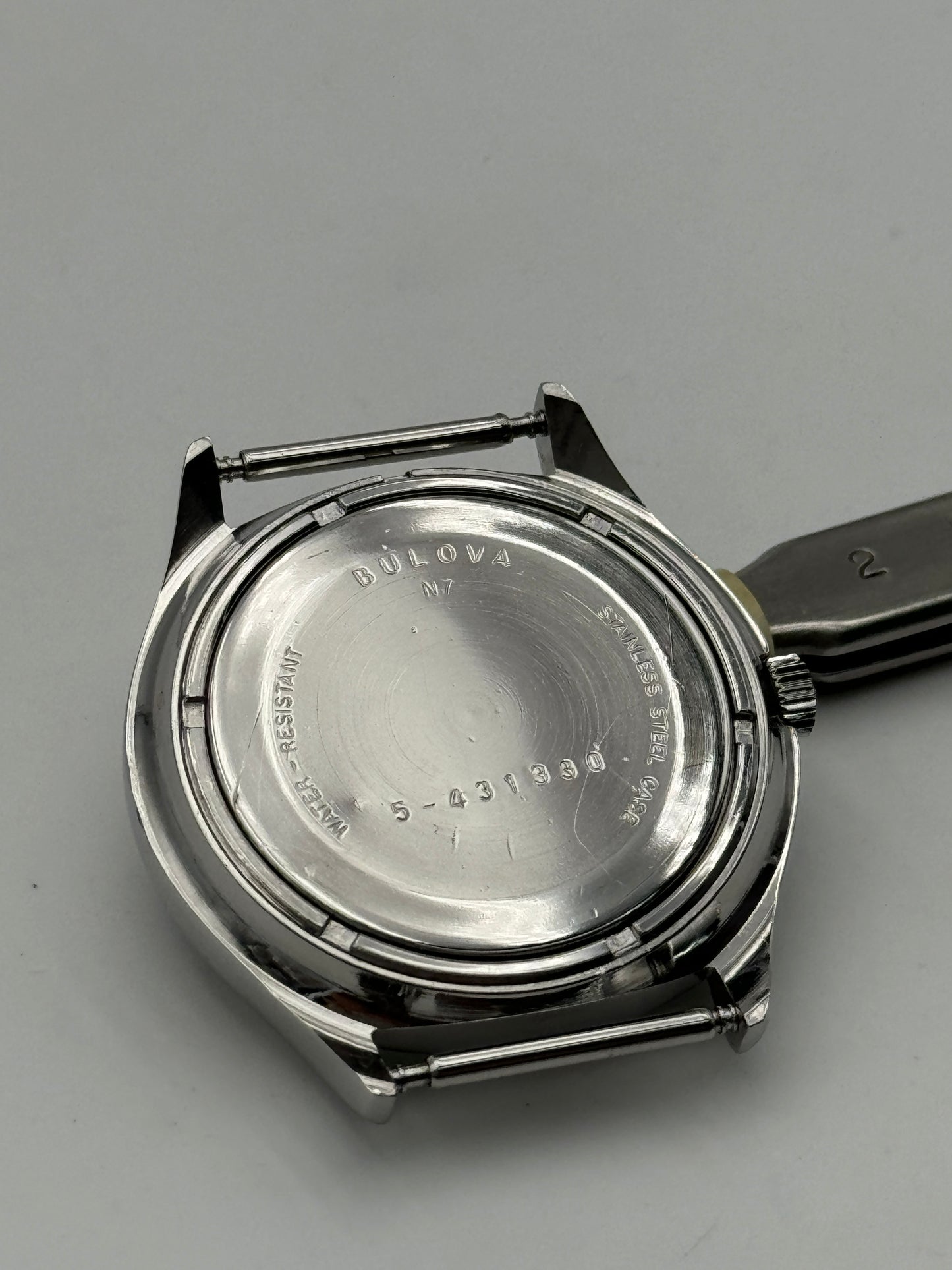 Bulova accutron quartz 36mm