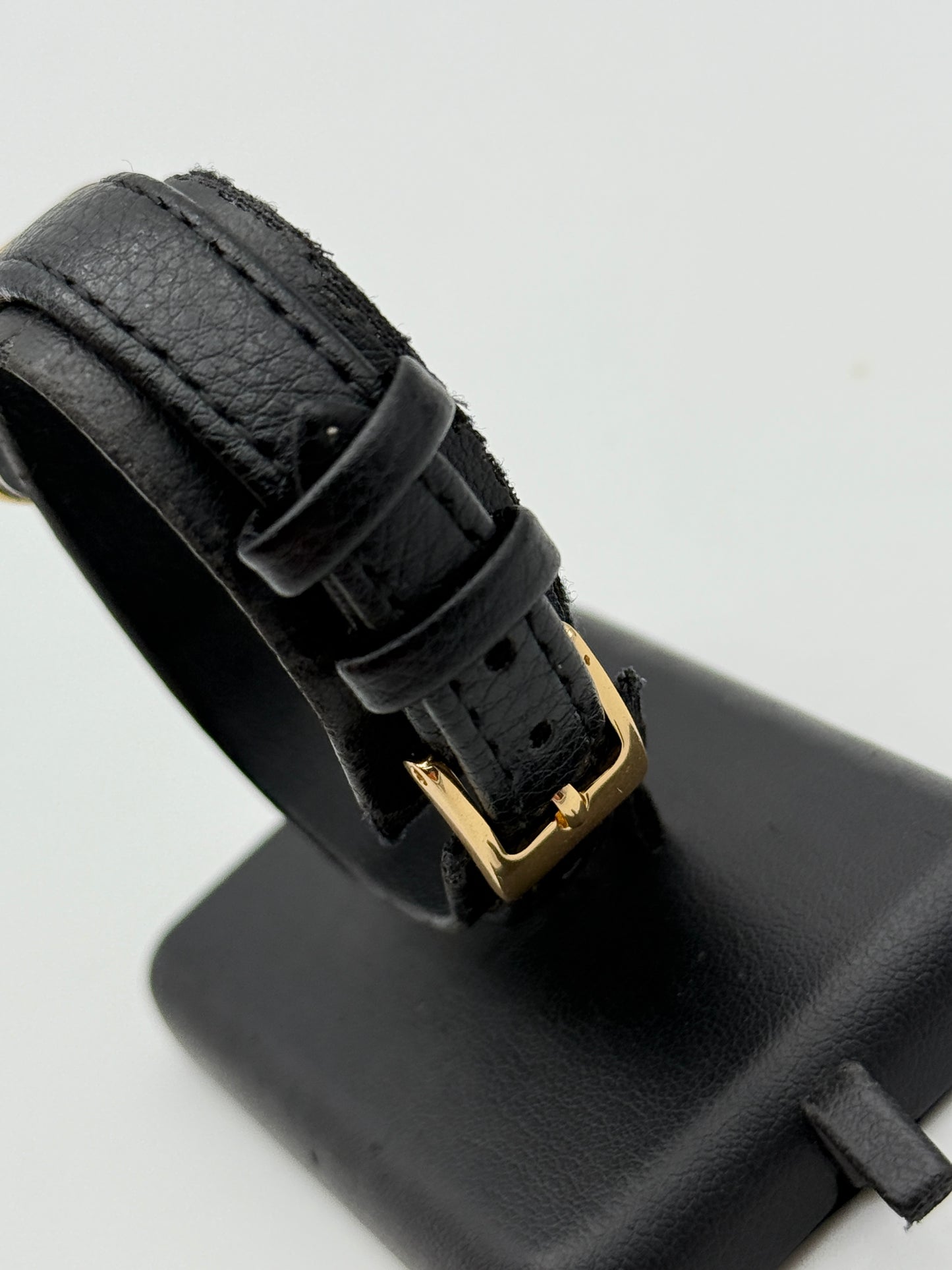 revue thommen grand ville quartz 3022002 swiss made 24mm