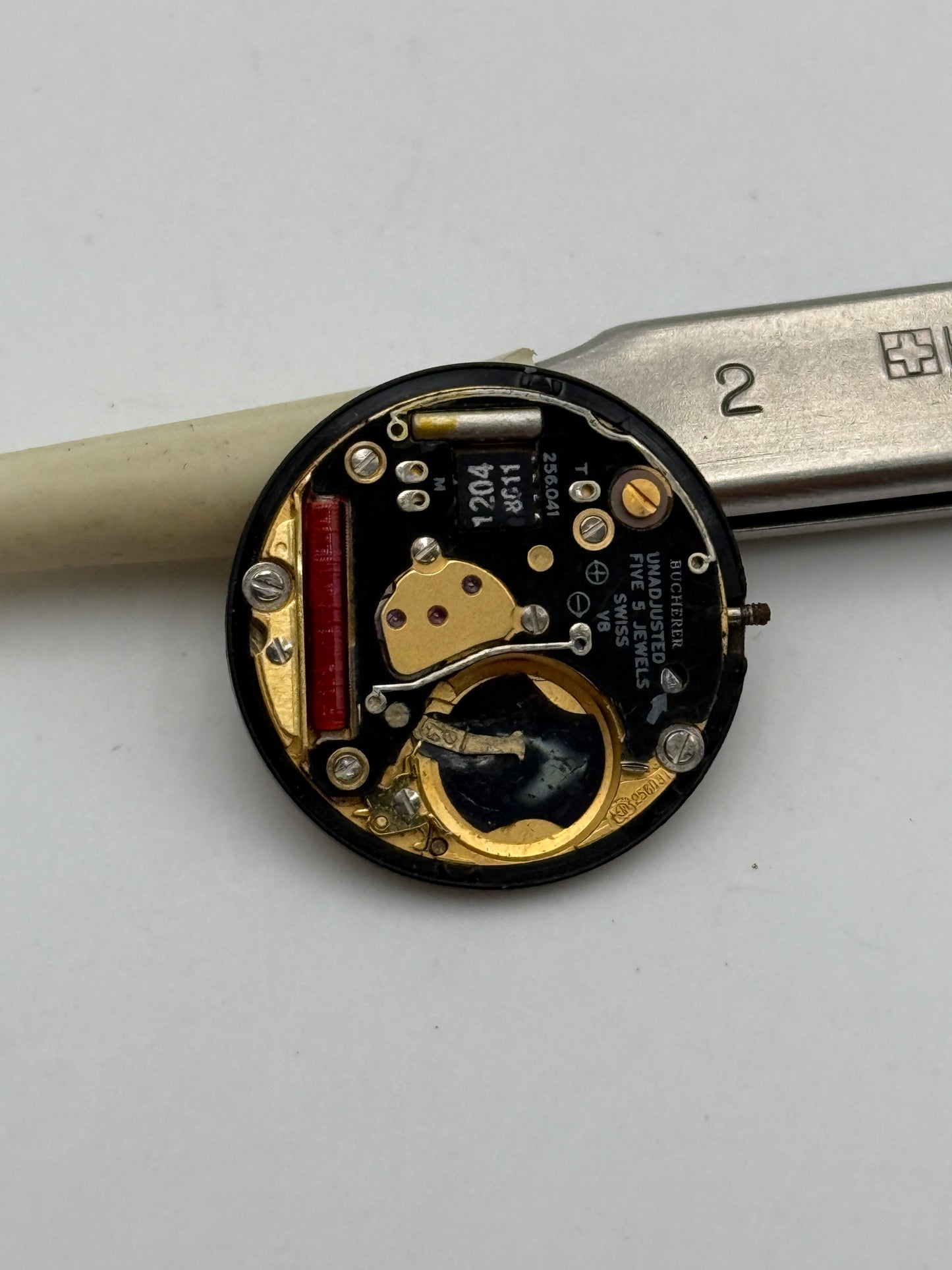 bucherer eta 256,041 quartz movement movimento diamond
