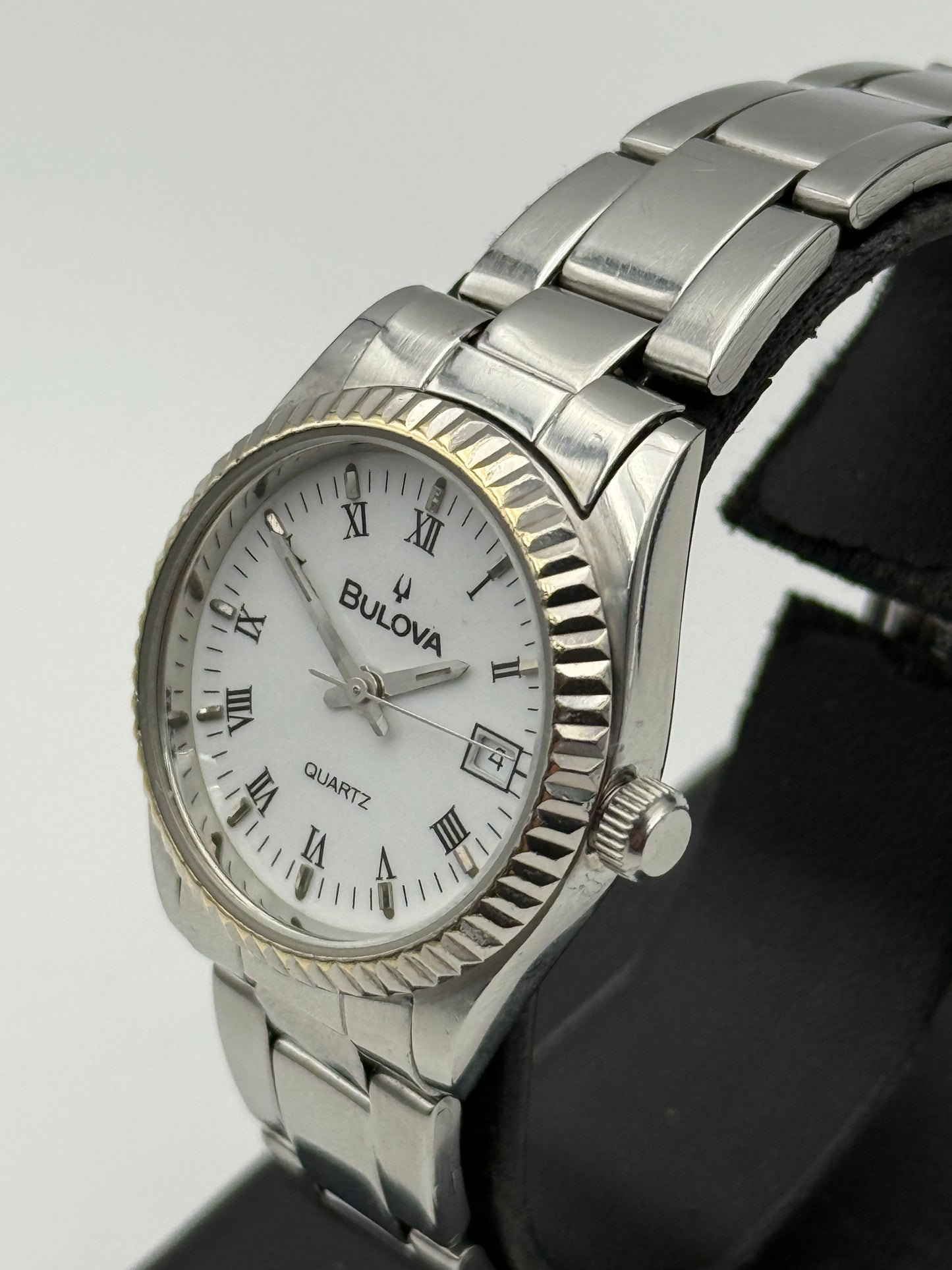 bulova quartz swiss made 28mm watch