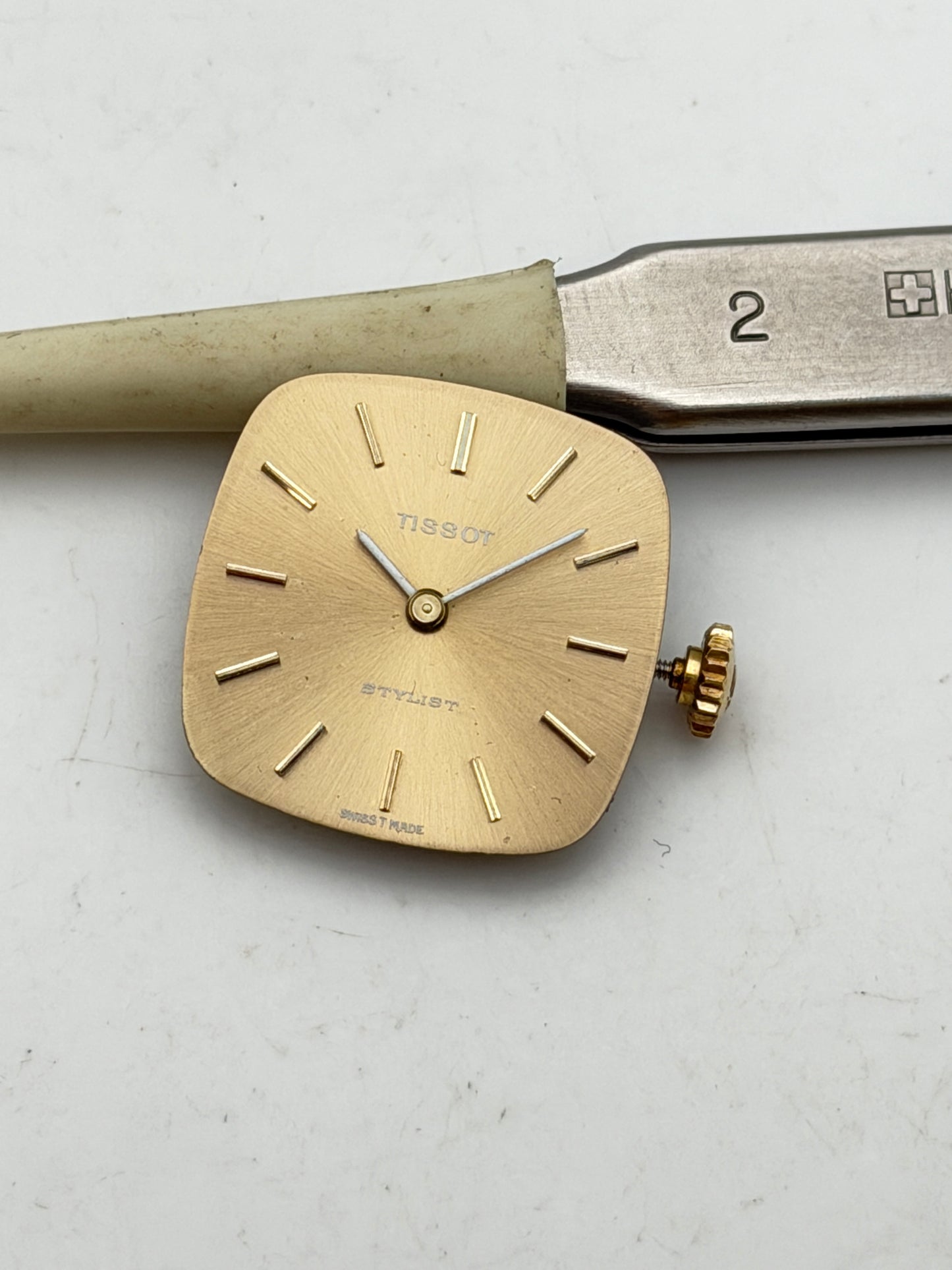 tissot stylist 709-2 movement movimento
