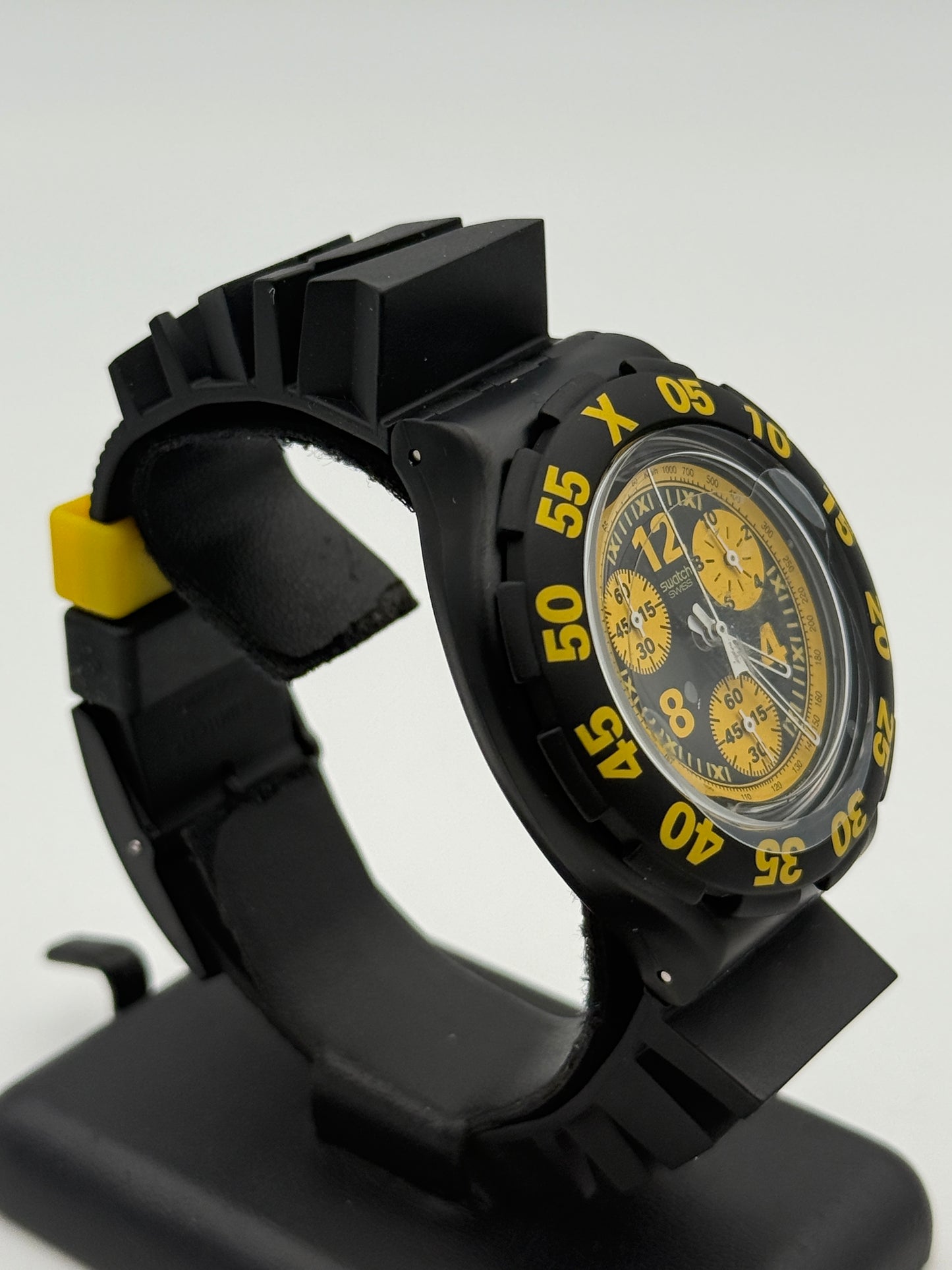 swatch aquachrono vintage nos black swiss made