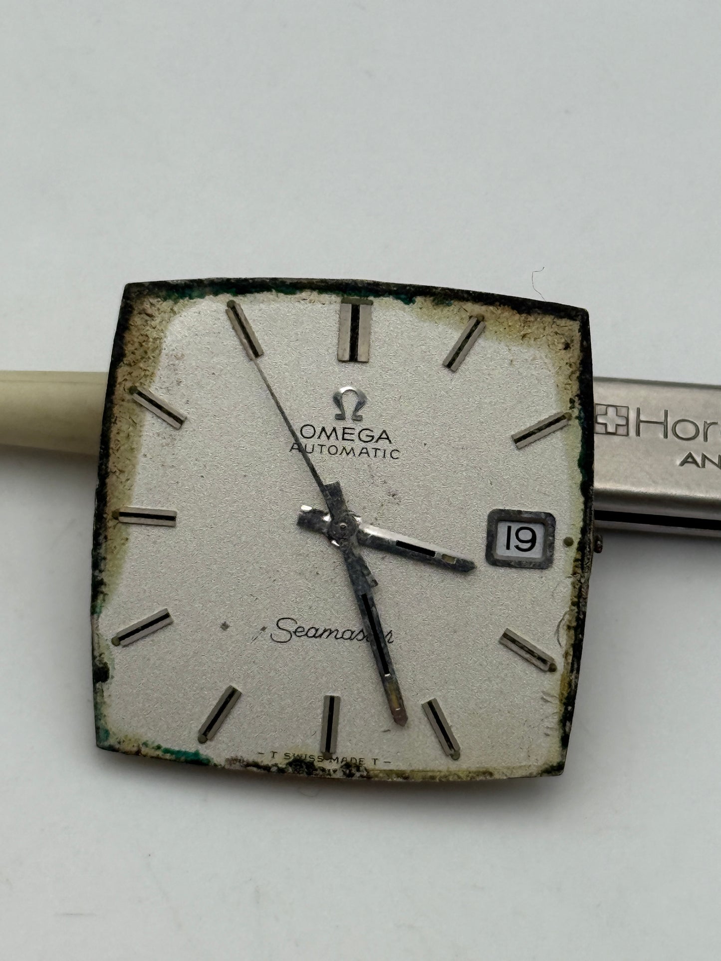 omega seamaster 565 automatic vintage movement movimento
