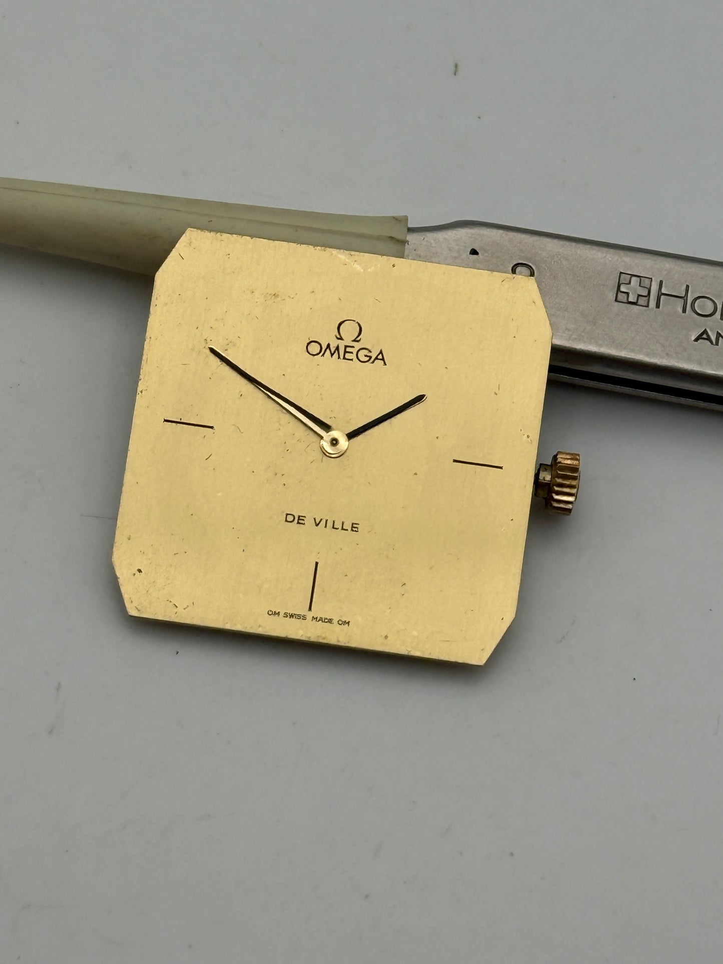 omega de ville 620 movement movimento