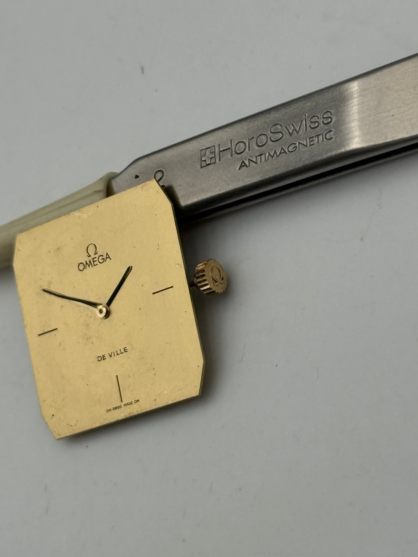 omega de ville 620 movement movimento