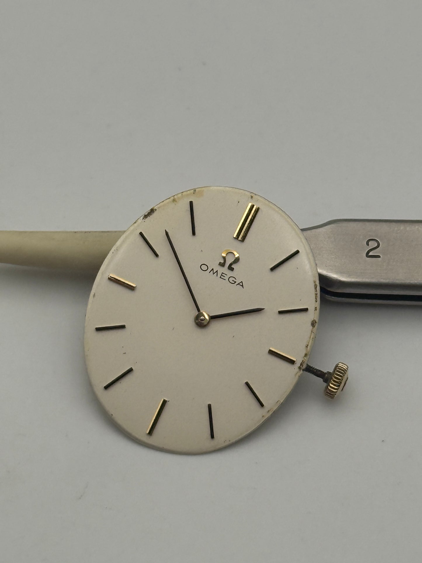 omega 620 de ville movement movimento