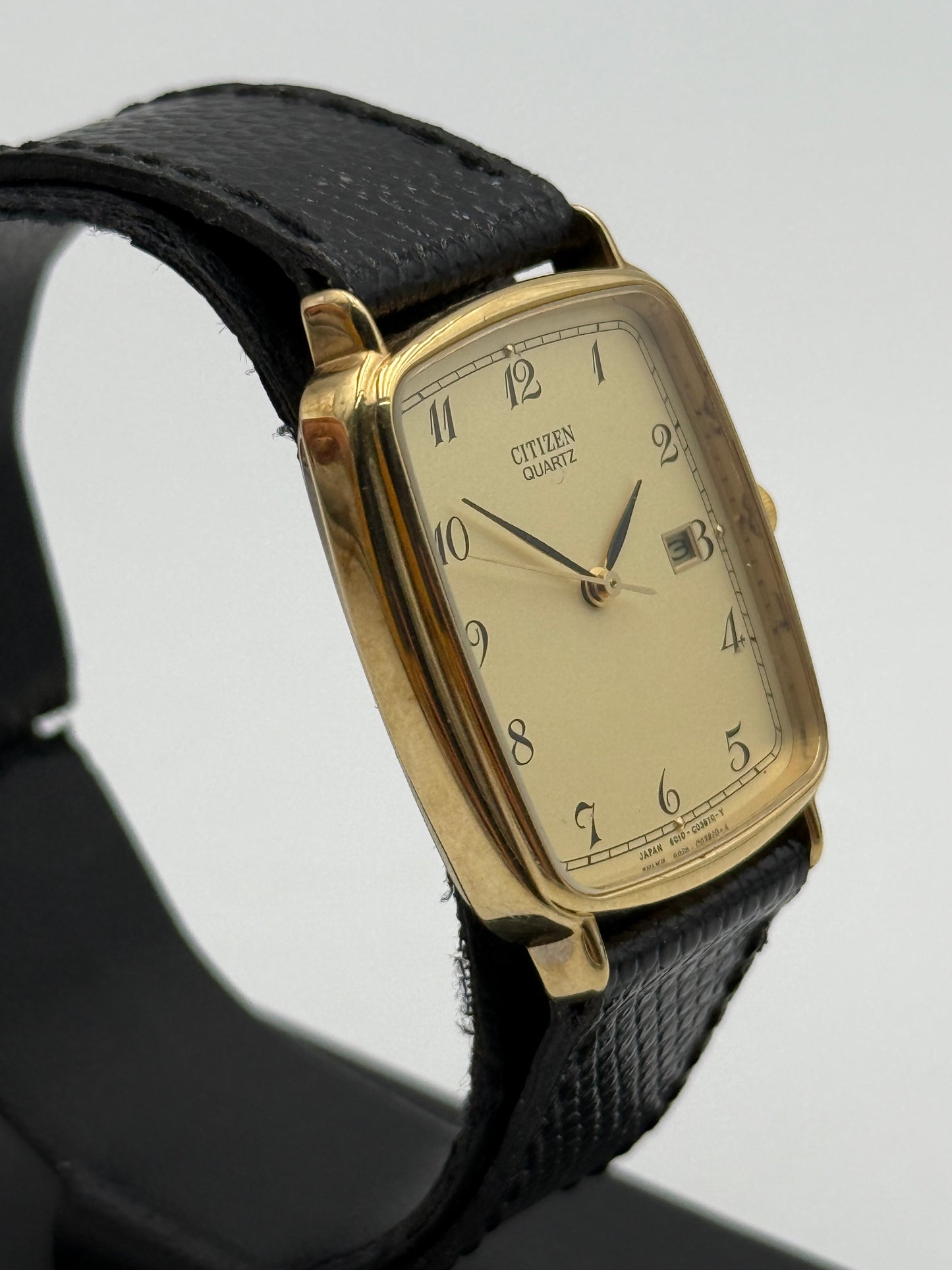 citizen quartz 6010-y51919 sj 26x34mm
