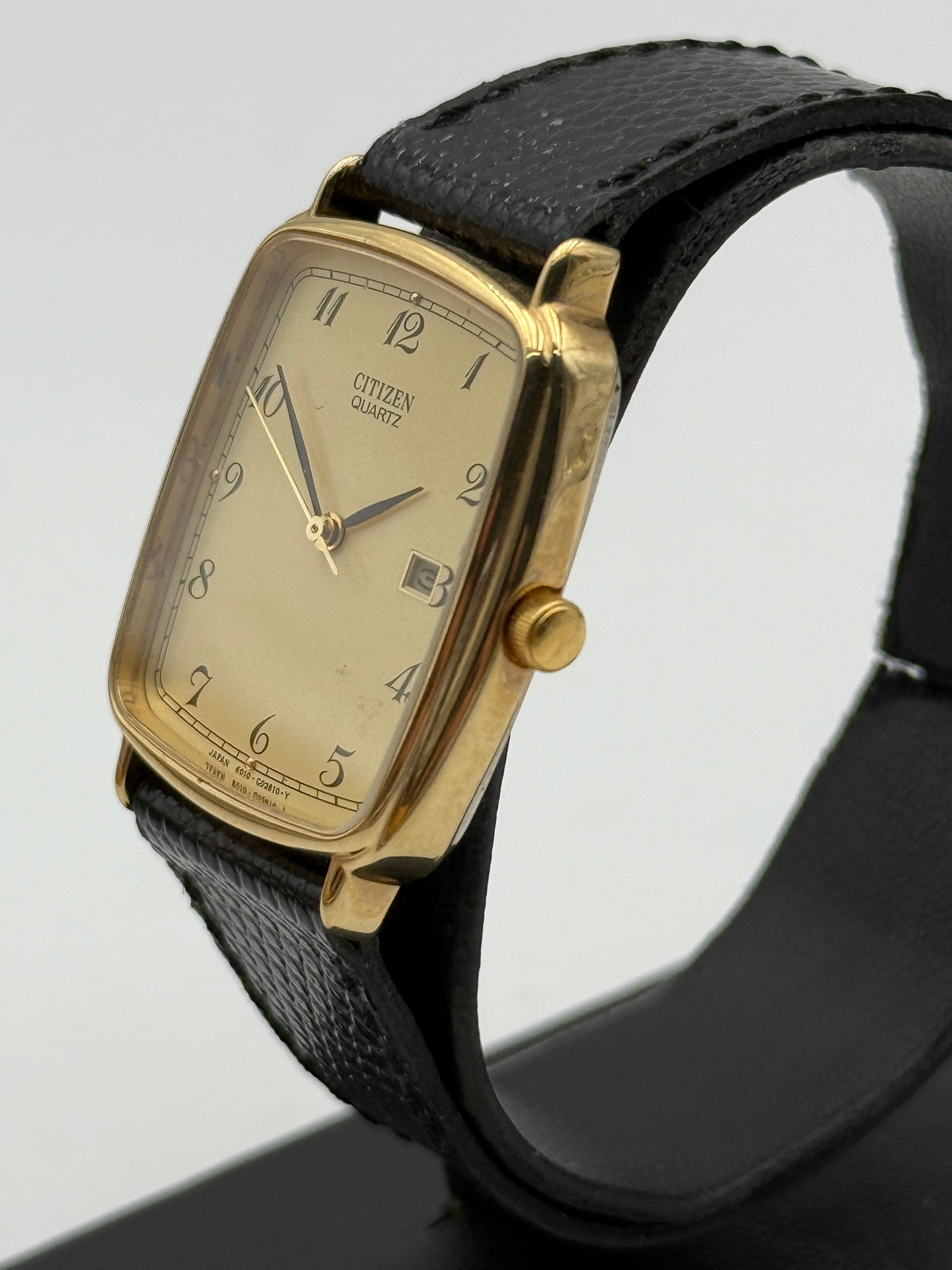 citizen quartz 6010-y51919 sj 26x34mm