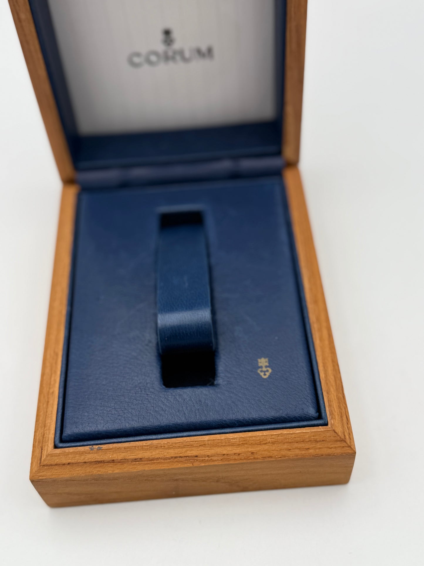 corum admiral's cup box scatola swiss made